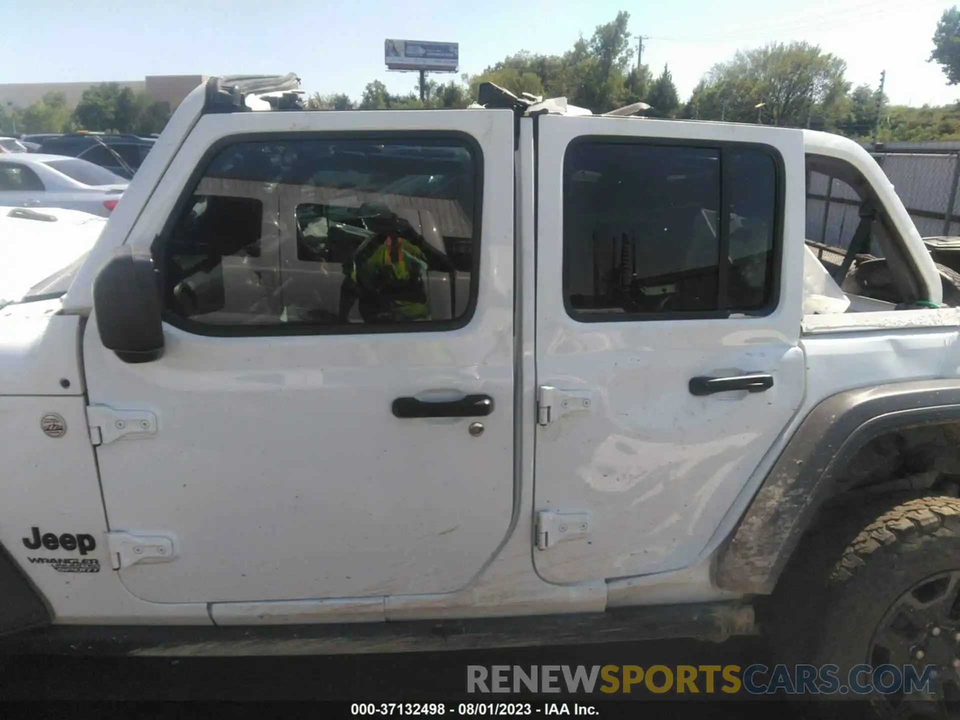 15 Photograph of a damaged car 1C4HJXKNXMW703657 JEEP WRANGLER UNLIMITED 2021