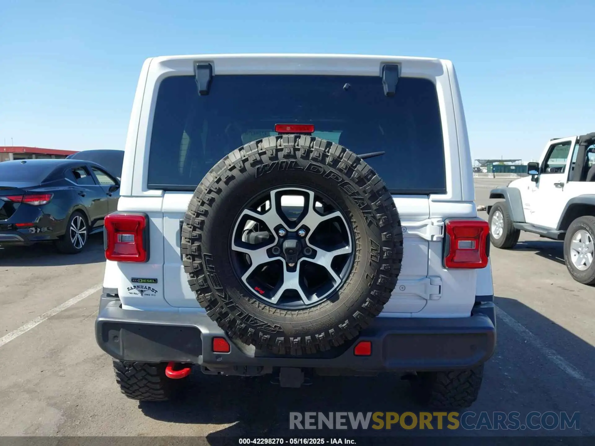 16 Photograph of a damaged car 1C4JJXFM5MW517947 JEEP WRANGLER UNLIMITED 2021