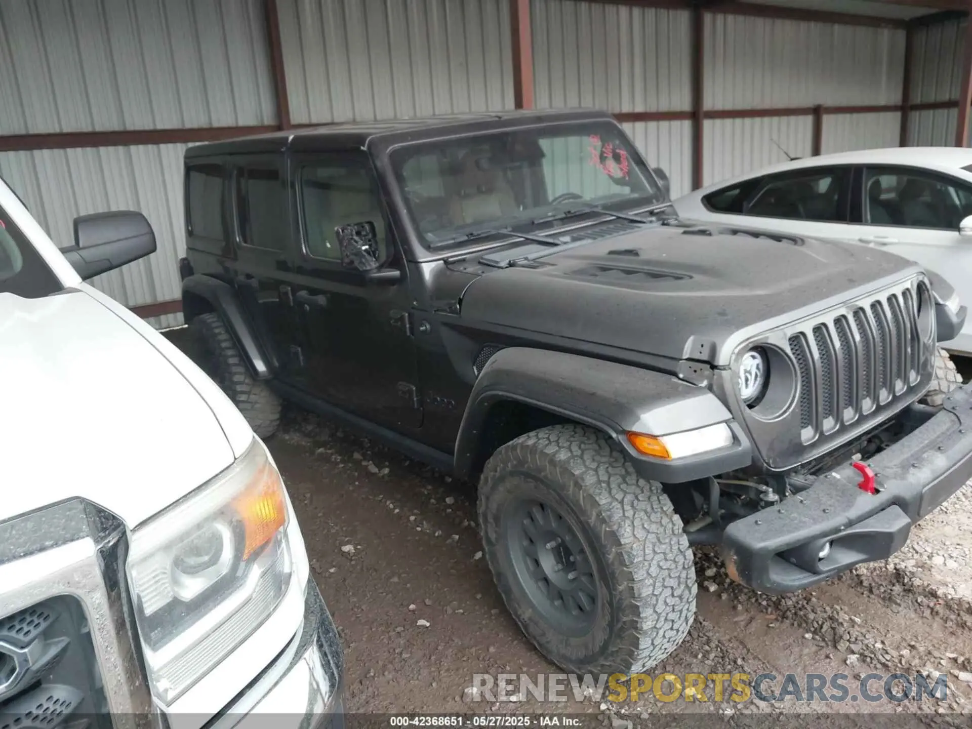 13 Photograph of a damaged car 1C4JJXFM6MW538774 JEEP WRANGLER UNLIMITED 2021