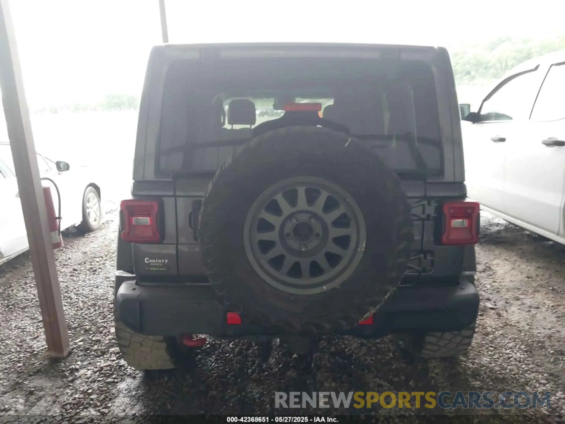 16 Photograph of a damaged car 1C4JJXFM6MW538774 JEEP WRANGLER UNLIMITED 2021