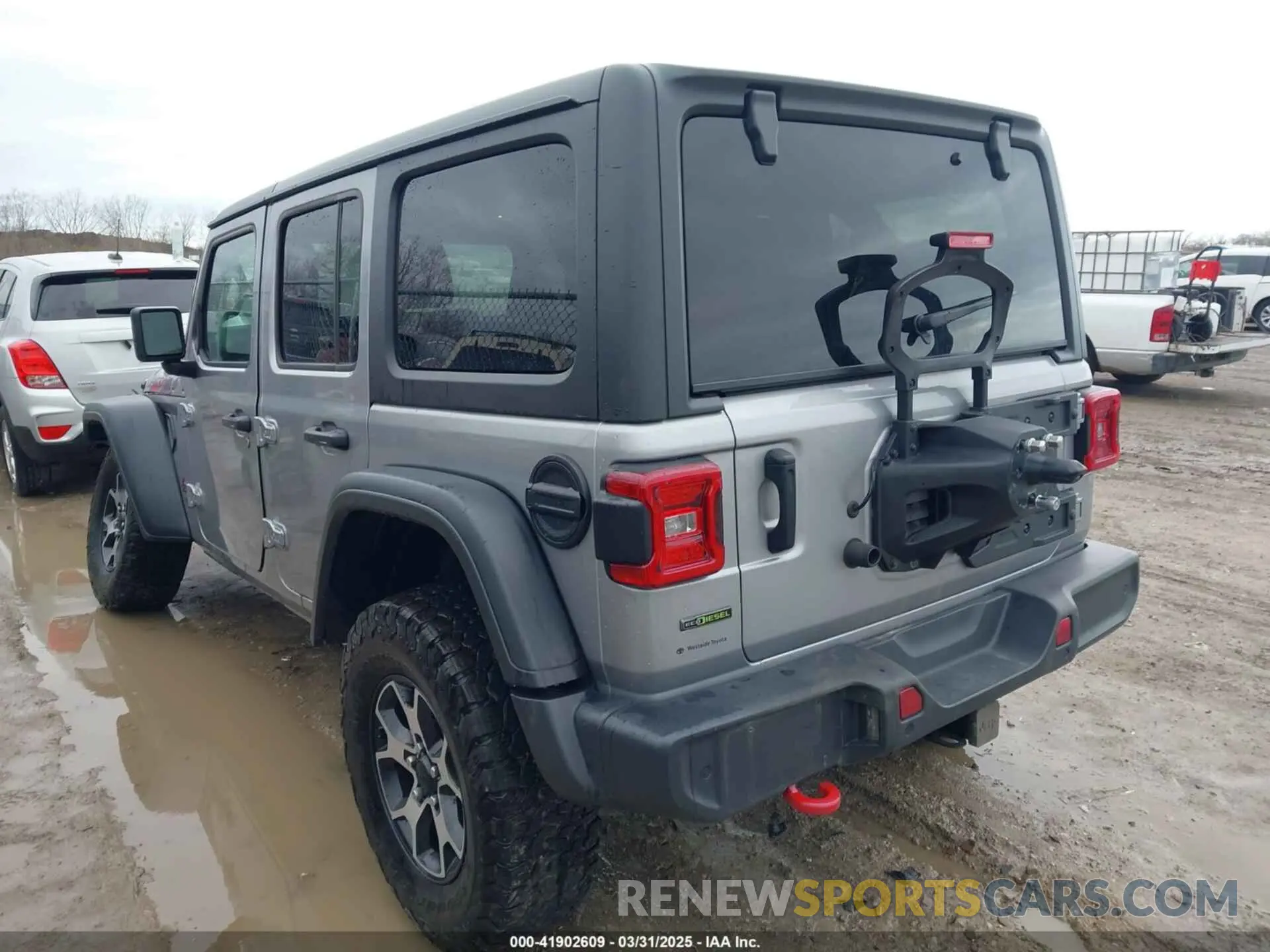 3 Photograph of a damaged car 1C4JJXFM6MW543912 JEEP WRANGLER UNLIMITED 2021