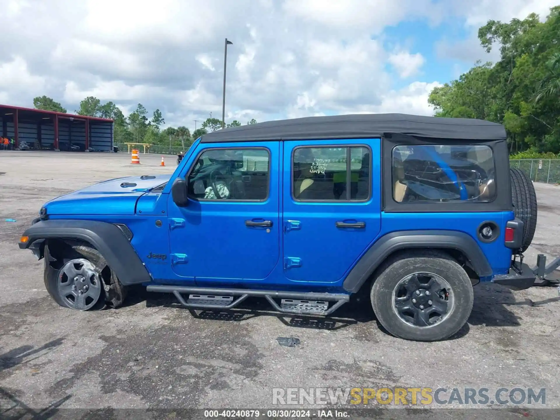 13 Photograph of a damaged car 1C4HJXDG3NW117155 JEEP WRANGLER UNLIMITED 2022