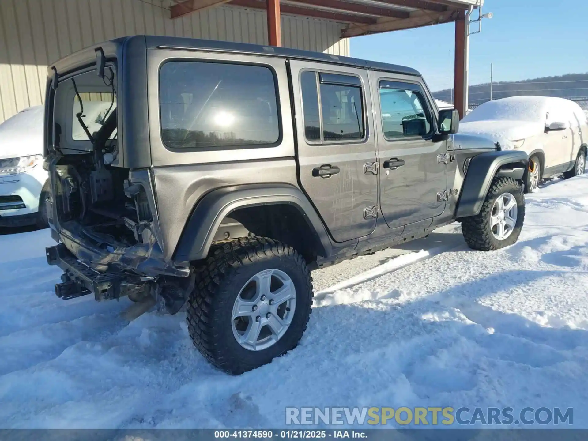 4 Photograph of a damaged car 1C4HJXDG5NW157317 JEEP WRANGLER UNLIMITED 2022