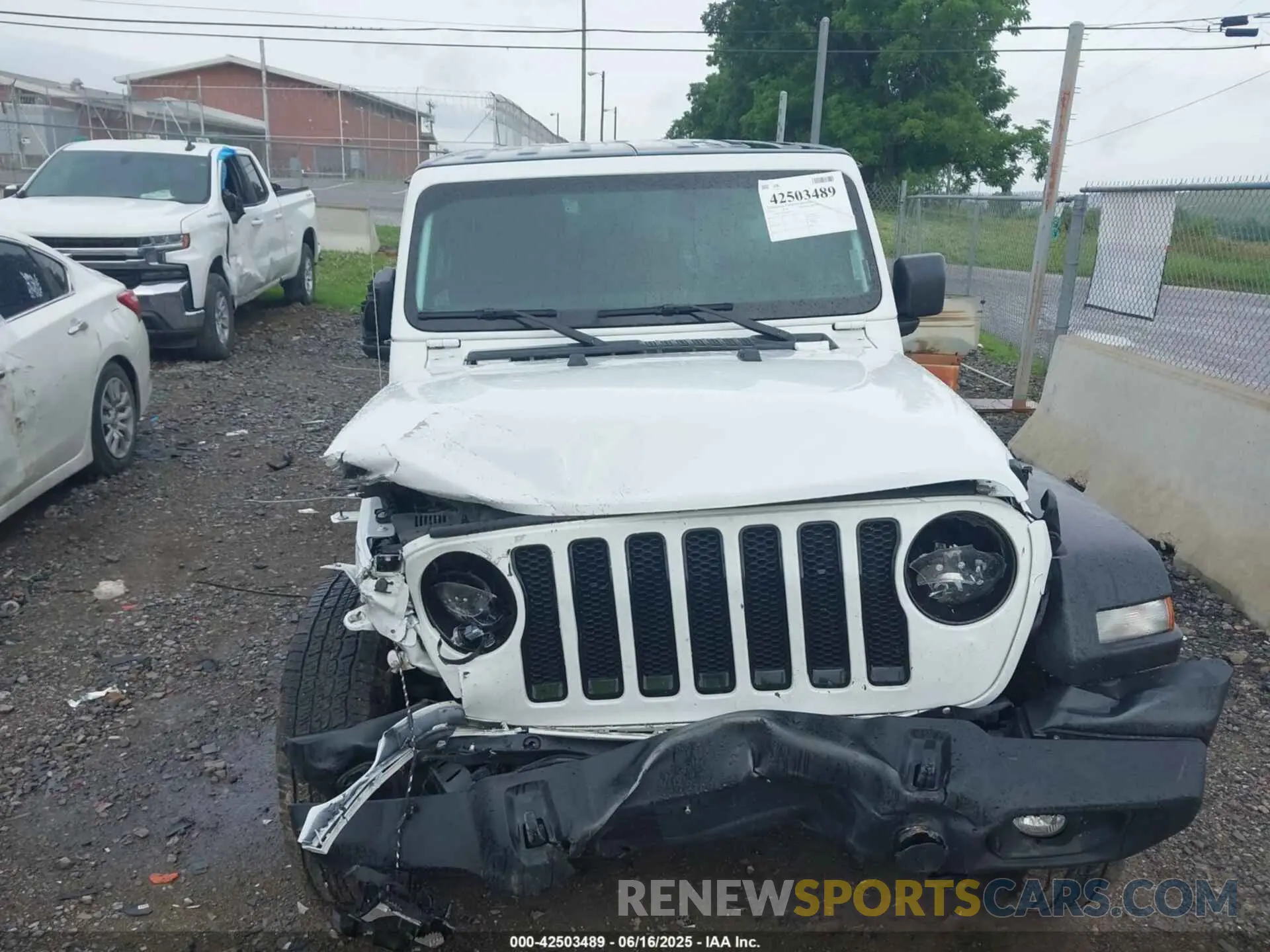 12 Photograph of a damaged car 1C4HJXDGXNW201781 JEEP WRANGLER UNLIMITED 2022