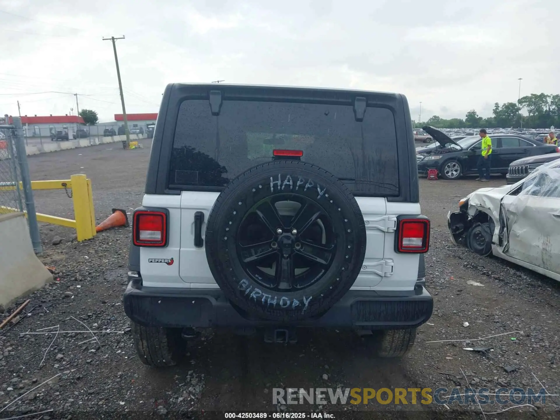 16 Photograph of a damaged car 1C4HJXDGXNW201781 JEEP WRANGLER UNLIMITED 2022
