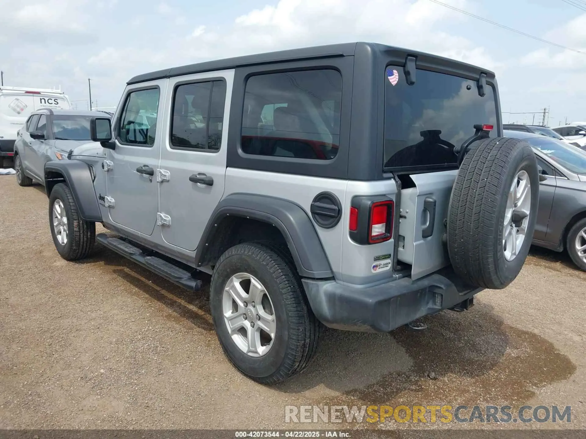 3 Photograph of a damaged car 1C4HJXDM4NW175782 JEEP WRANGLER UNLIMITED 2022