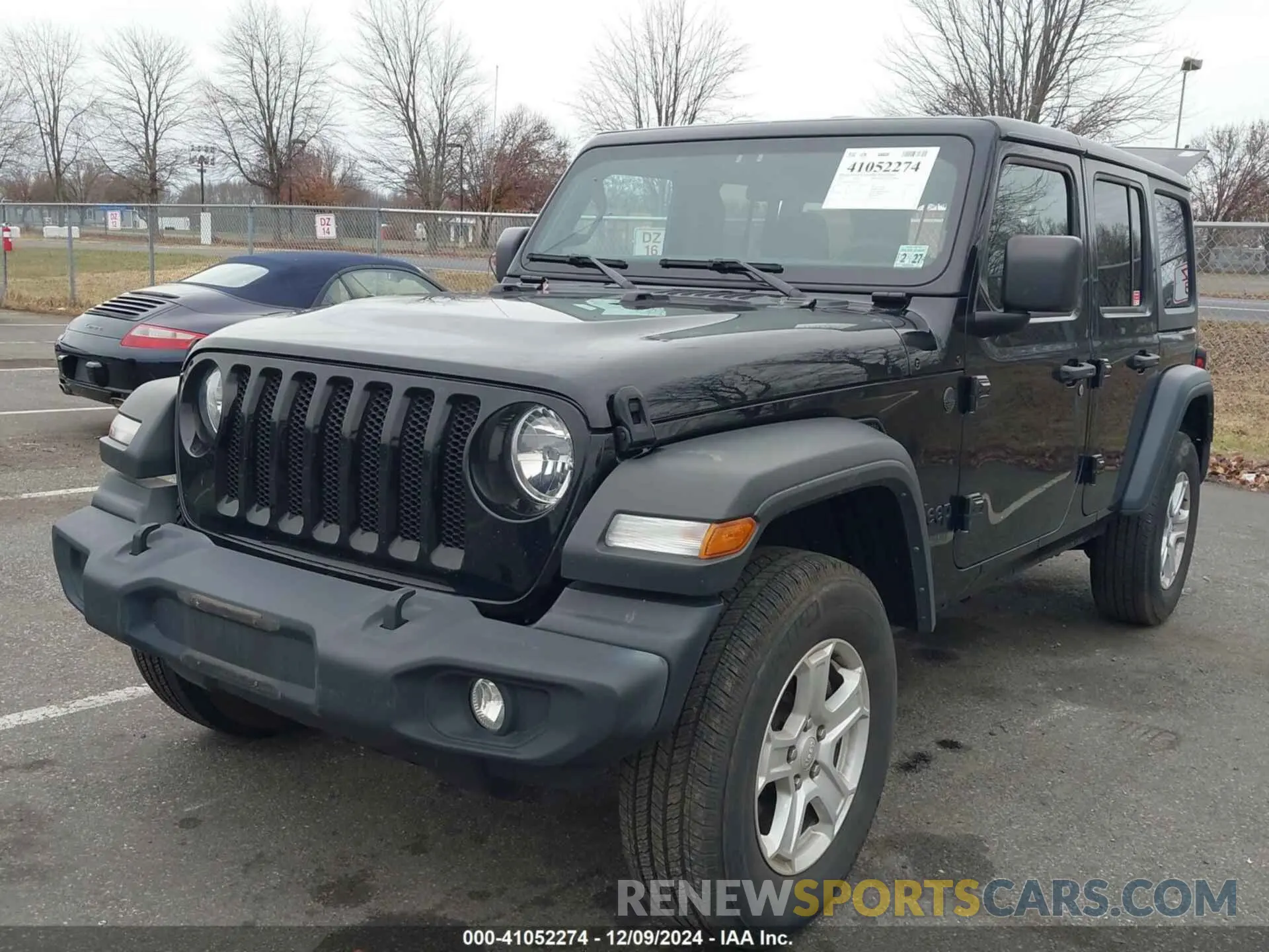 2 Photograph of a damaged car 1C4HJXDN3NW132771 JEEP WRANGLER UNLIMITED 2022