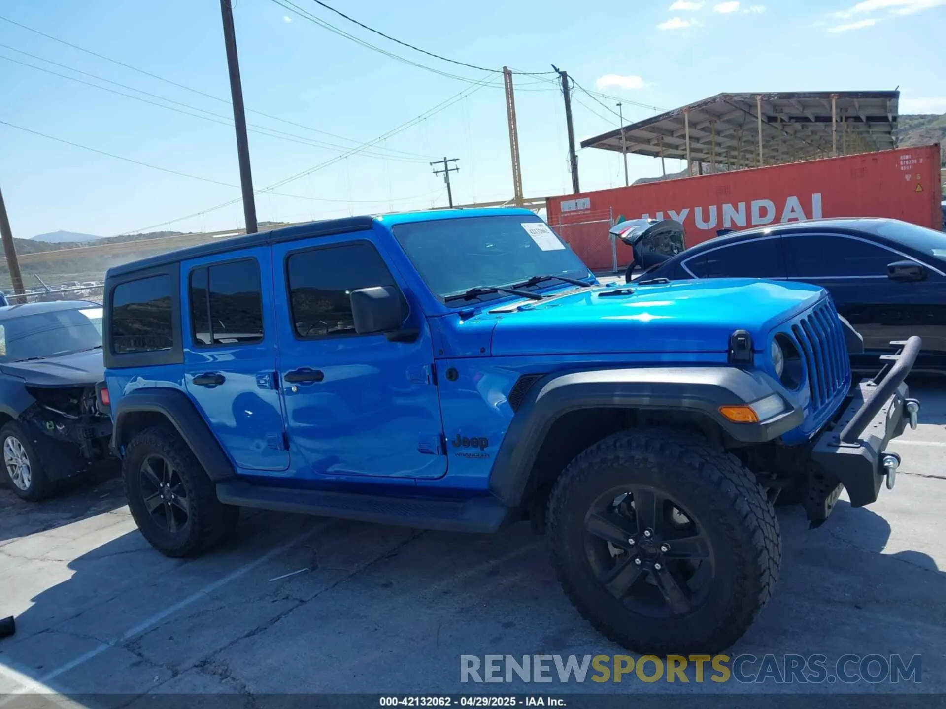 13 Photograph of a damaged car 1C4HJXDN3NW196406 JEEP WRANGLER UNLIMITED 2022