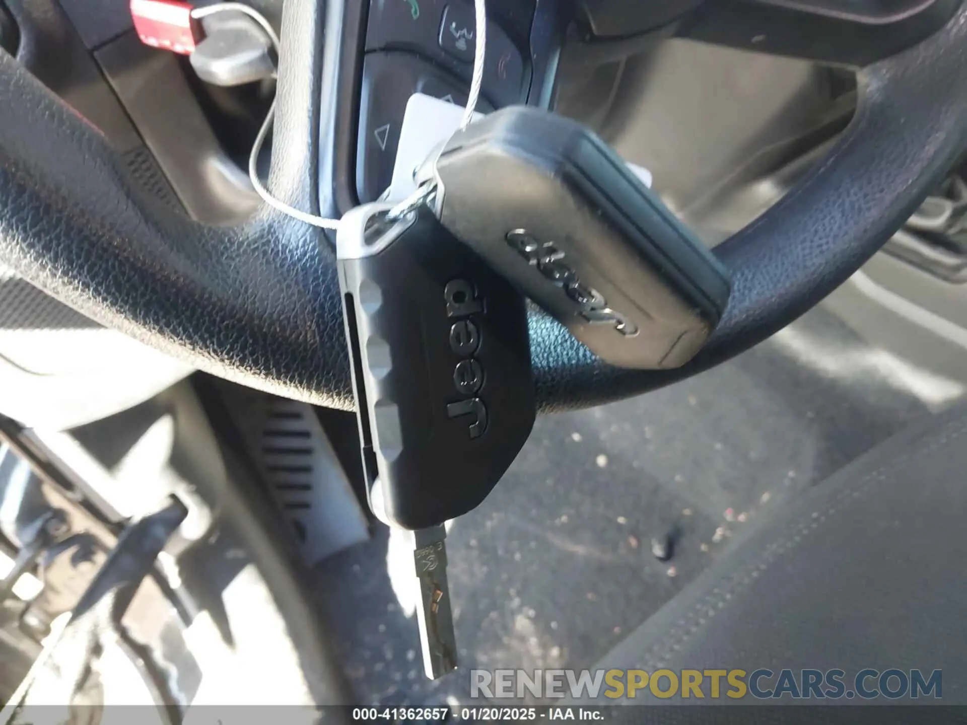 11 Photograph of a damaged car 1C4HJXDN6NW132859 JEEP WRANGLER UNLIMITED 2022