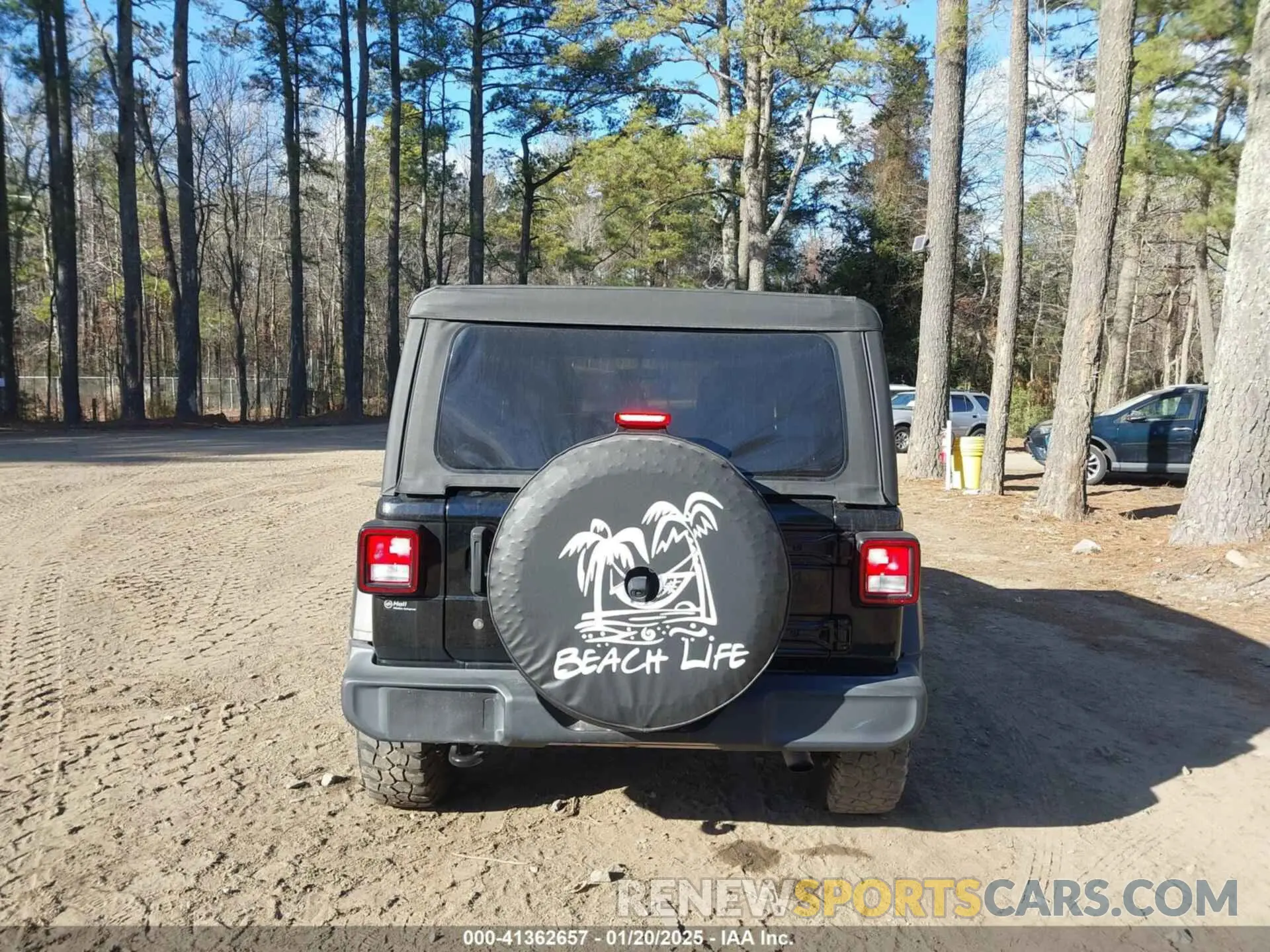 16 Photograph of a damaged car 1C4HJXDN6NW132859 JEEP WRANGLER UNLIMITED 2022