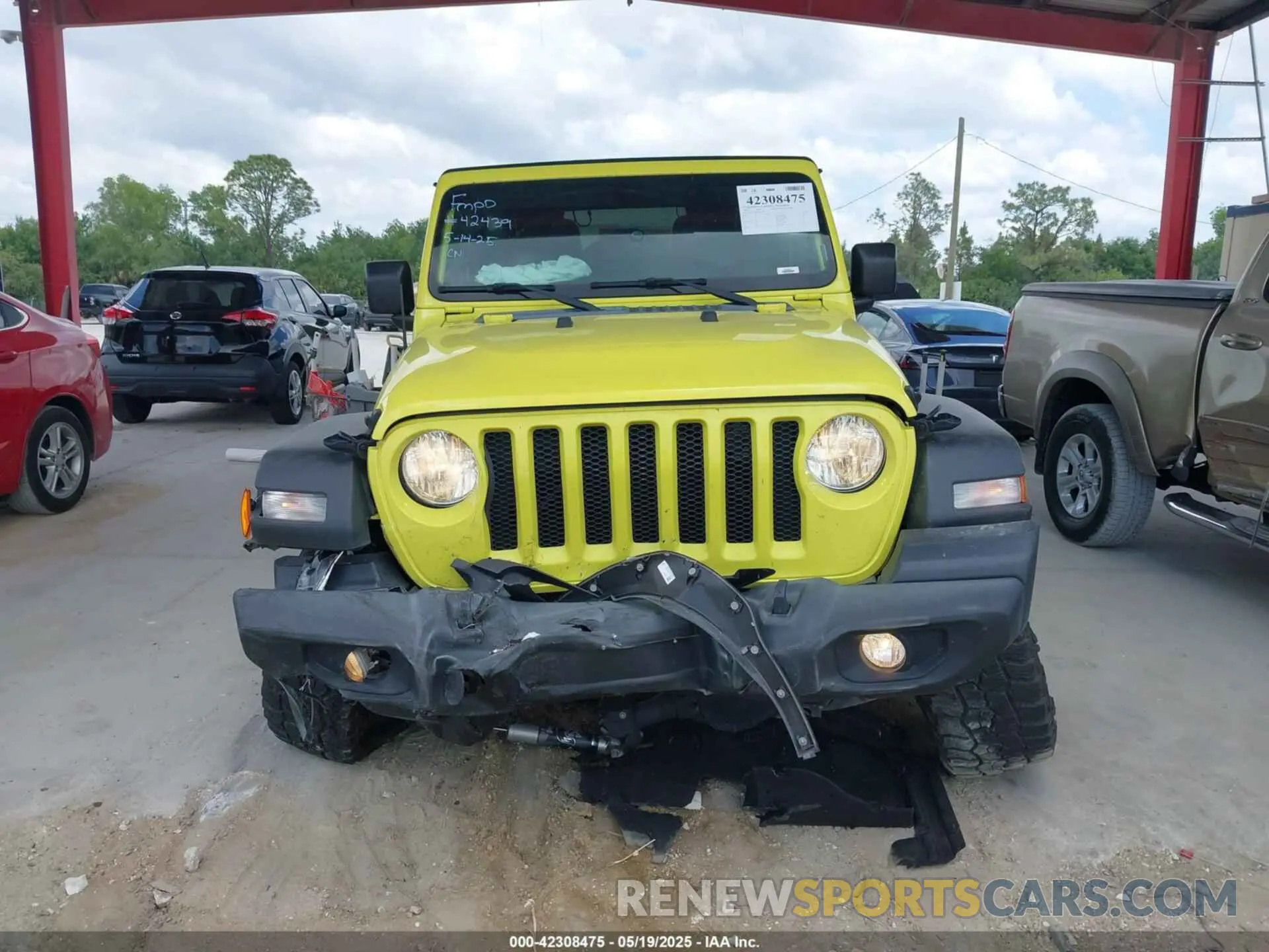 12 Photograph of a damaged car 1C4HJXDN7NW258132 JEEP WRANGLER UNLIMITED 2022