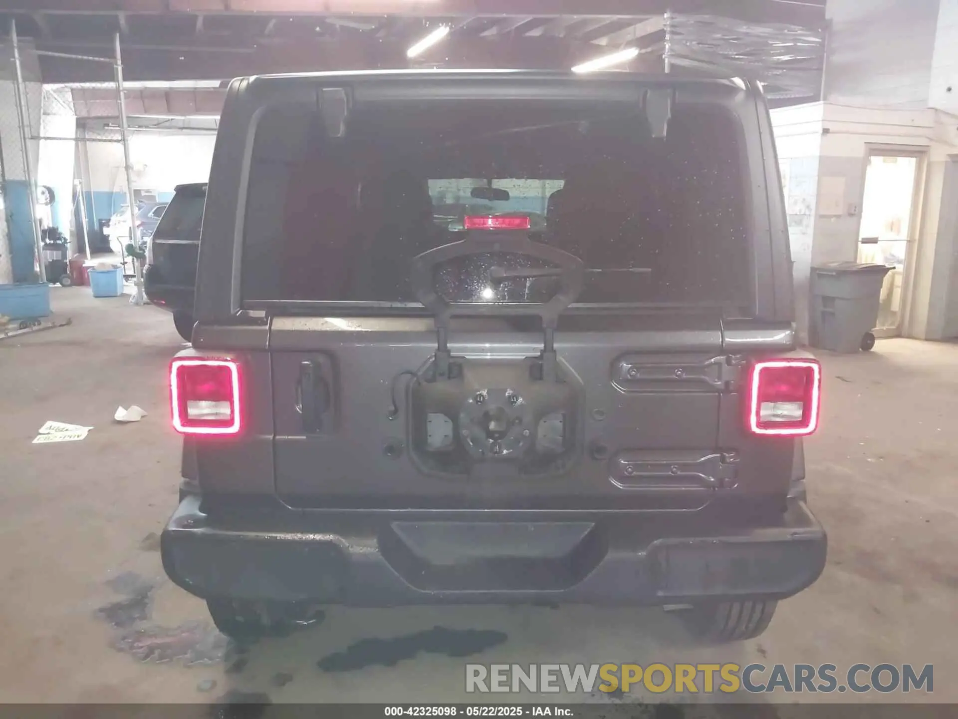 16 Photograph of a damaged car 1C4HJXDN9NW144374 JEEP WRANGLER UNLIMITED 2022