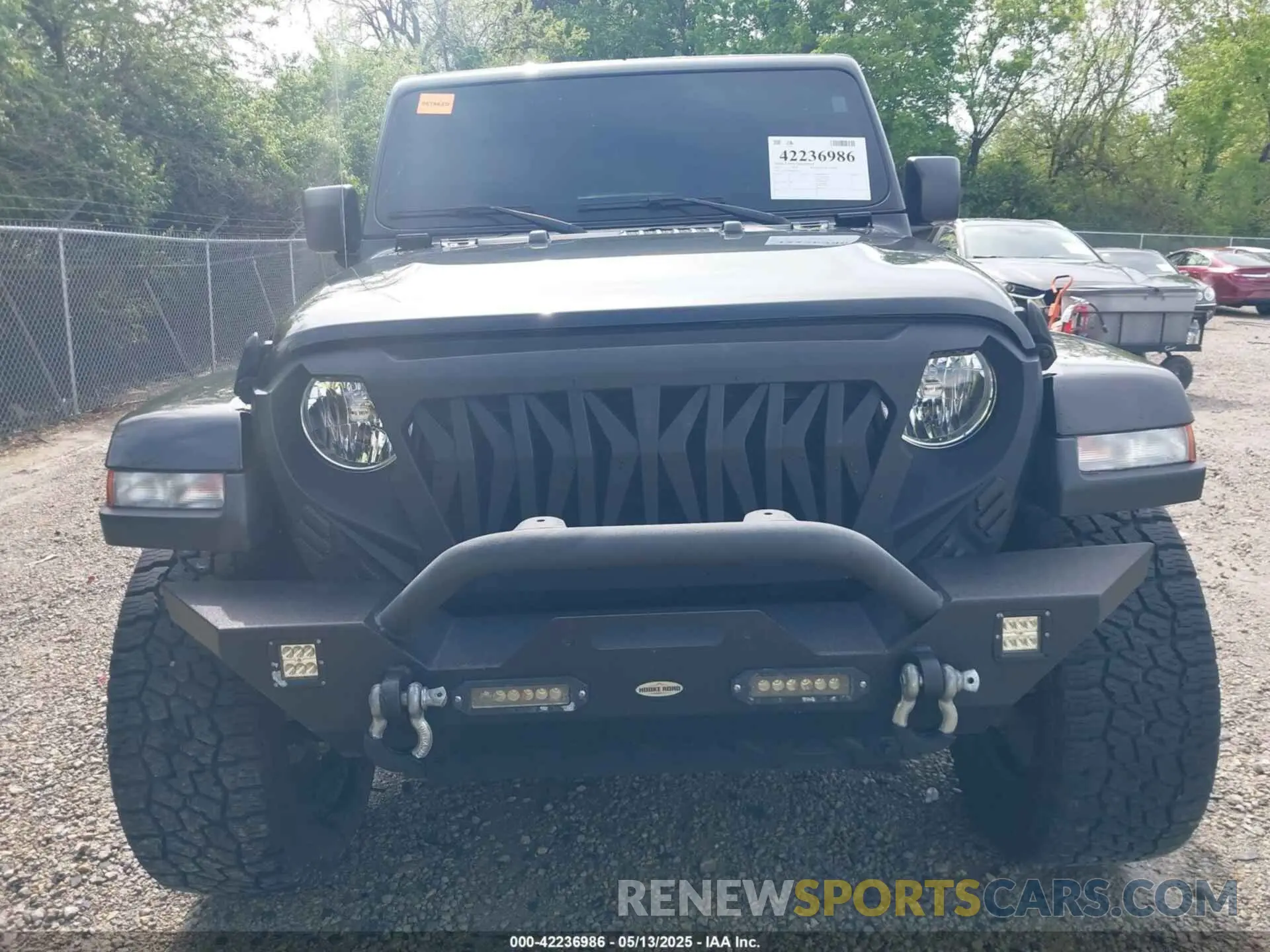 13 Photograph of a damaged car 1C4HJXEG6NW195167 JEEP WRANGLER UNLIMITED 2022