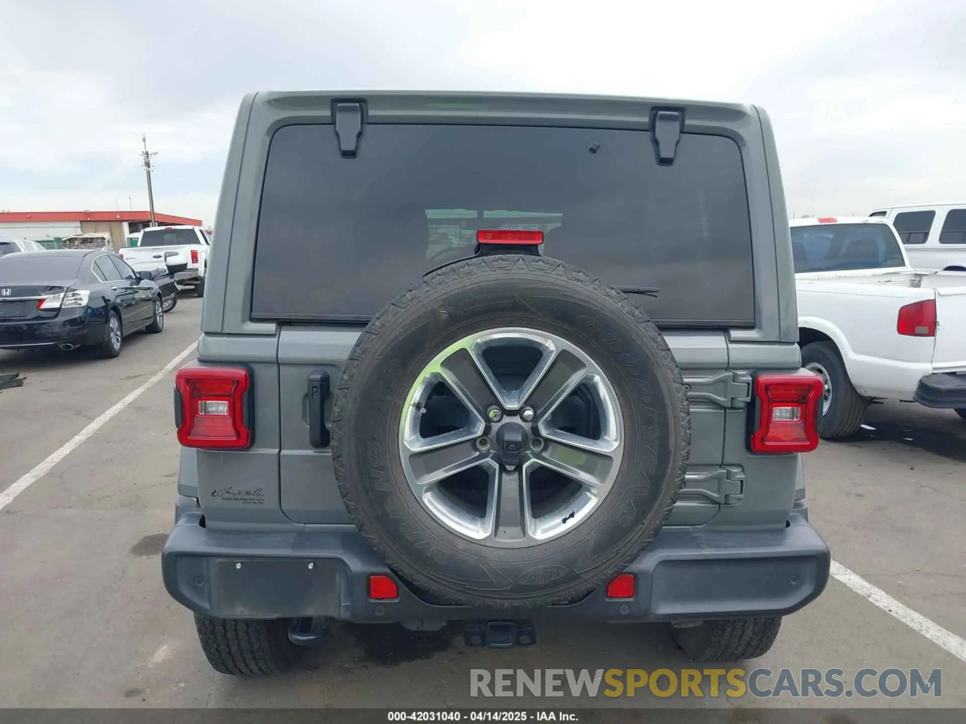 16 Photograph of a damaged car 1C4HJXEG8NW105243 JEEP WRANGLER UNLIMITED 2022