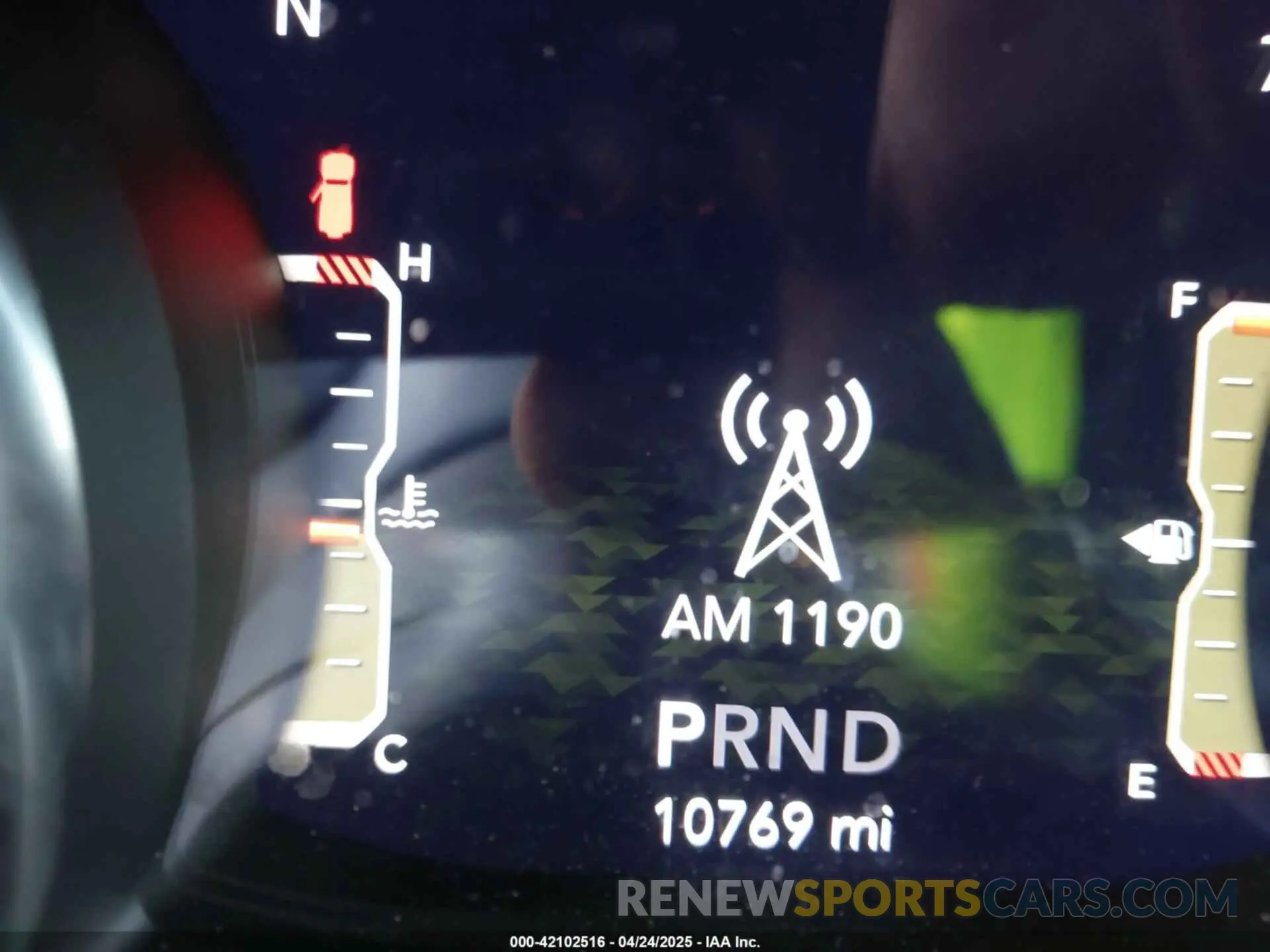 16 Photograph of a damaged car 1C4HJXEM7NW206585 JEEP WRANGLER UNLIMITED 2022