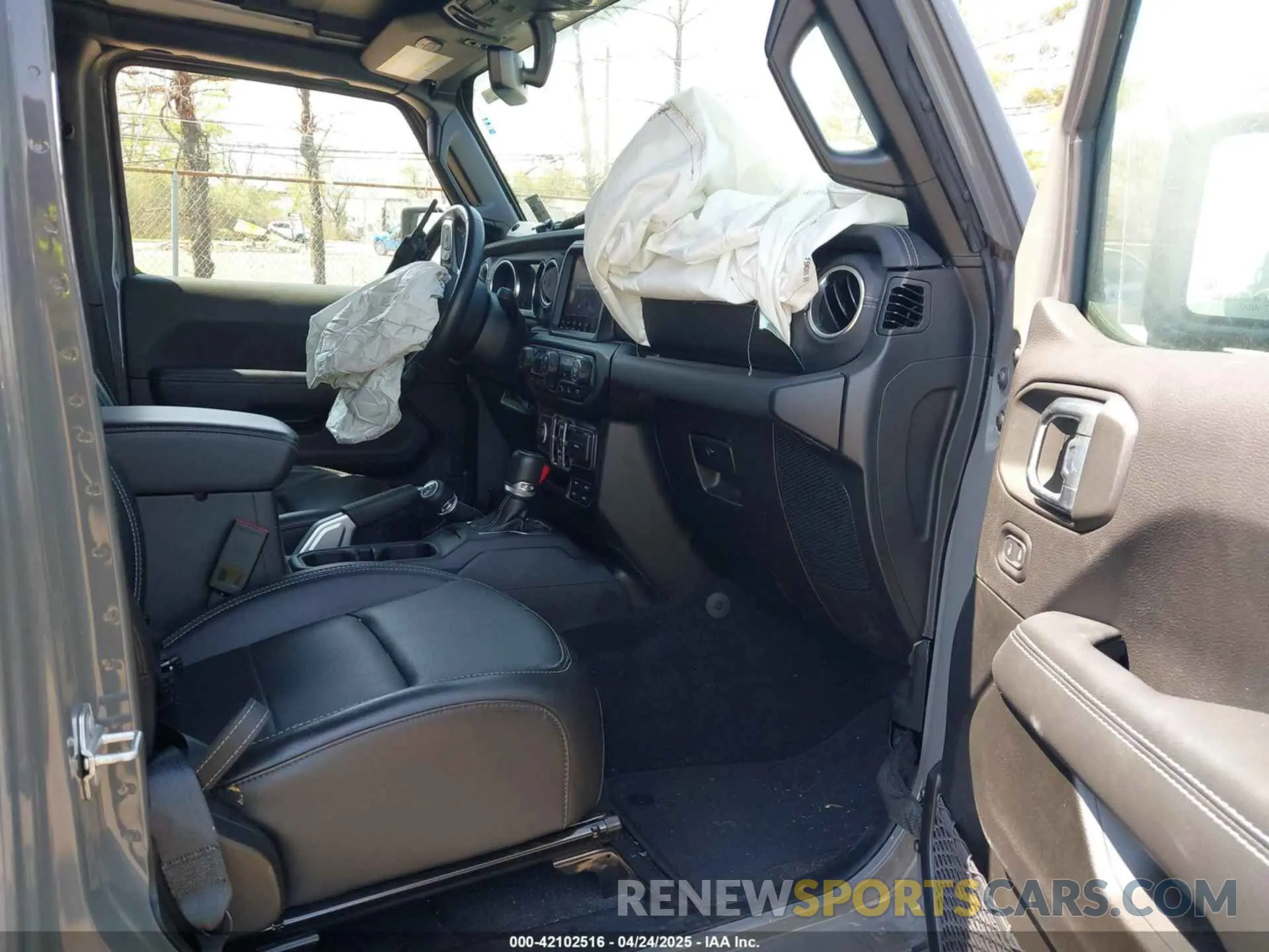 5 Photograph of a damaged car 1C4HJXEM7NW206585 JEEP WRANGLER UNLIMITED 2022