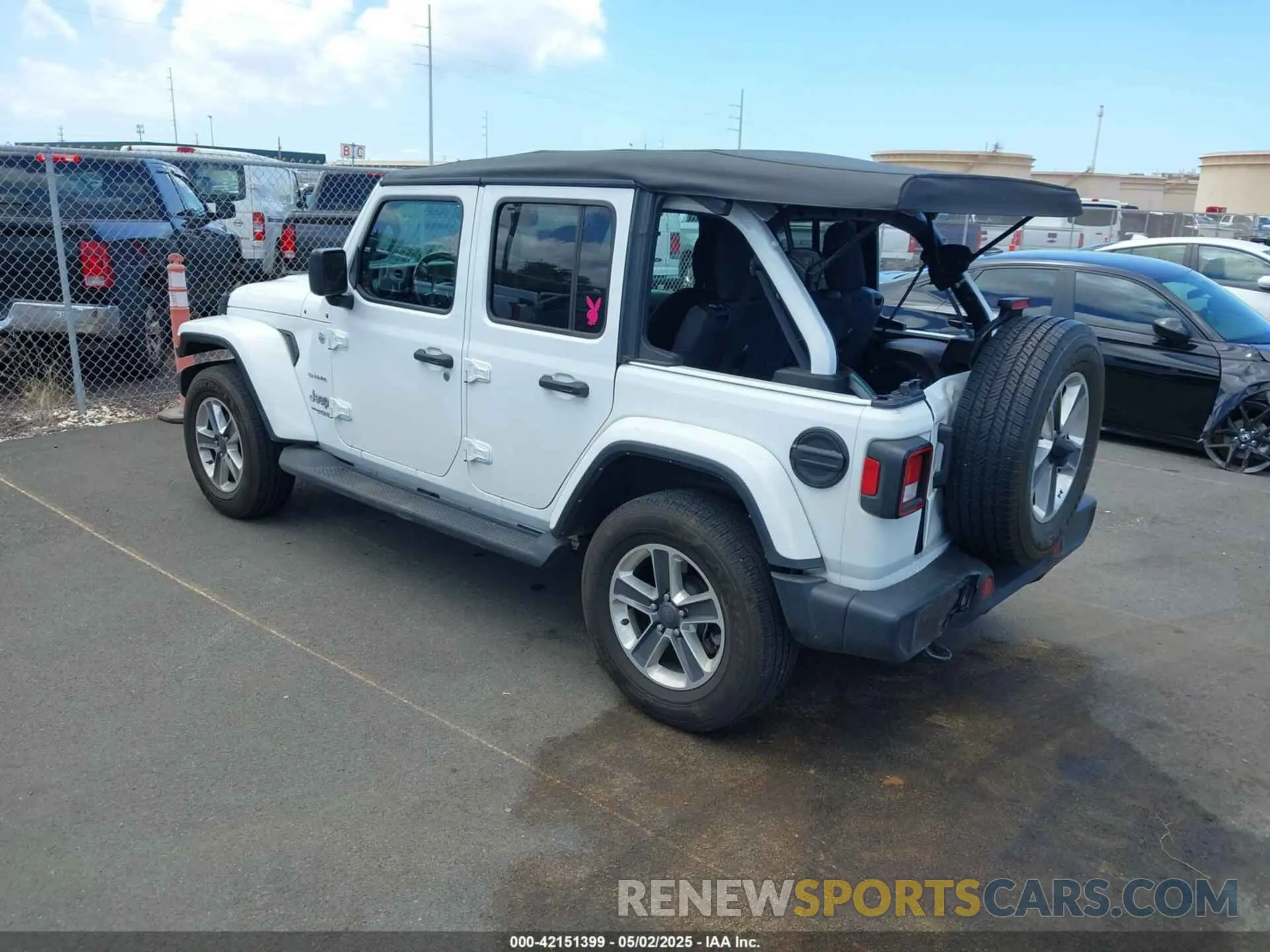 3 Photograph of a damaged car 1C4HJXEN0NW151017 JEEP WRANGLER UNLIMITED 2022