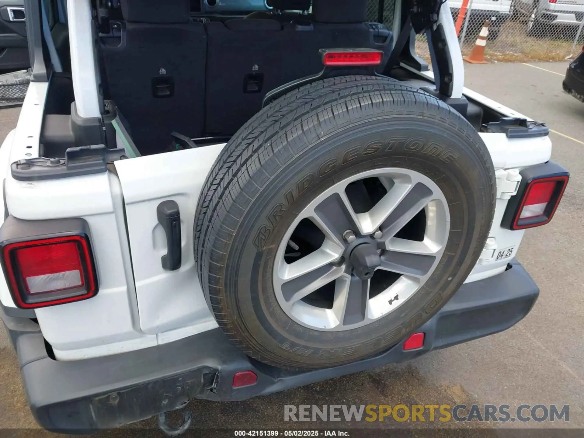 6 Photograph of a damaged car 1C4HJXEN0NW151017 JEEP WRANGLER UNLIMITED 2022
