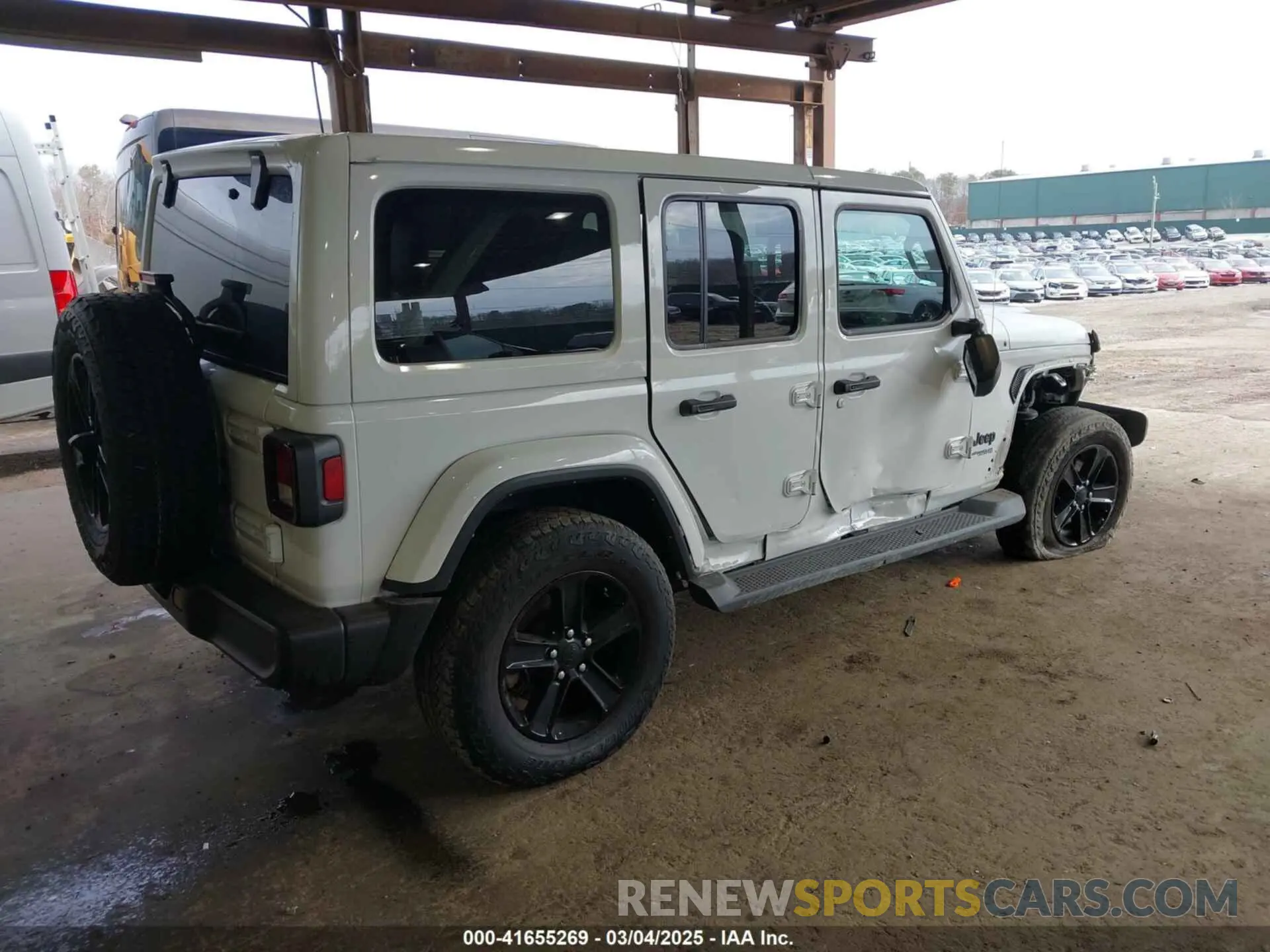 4 Photograph of a damaged car 1C4HJXEN3NW261897 JEEP WRANGLER UNLIMITED 2022