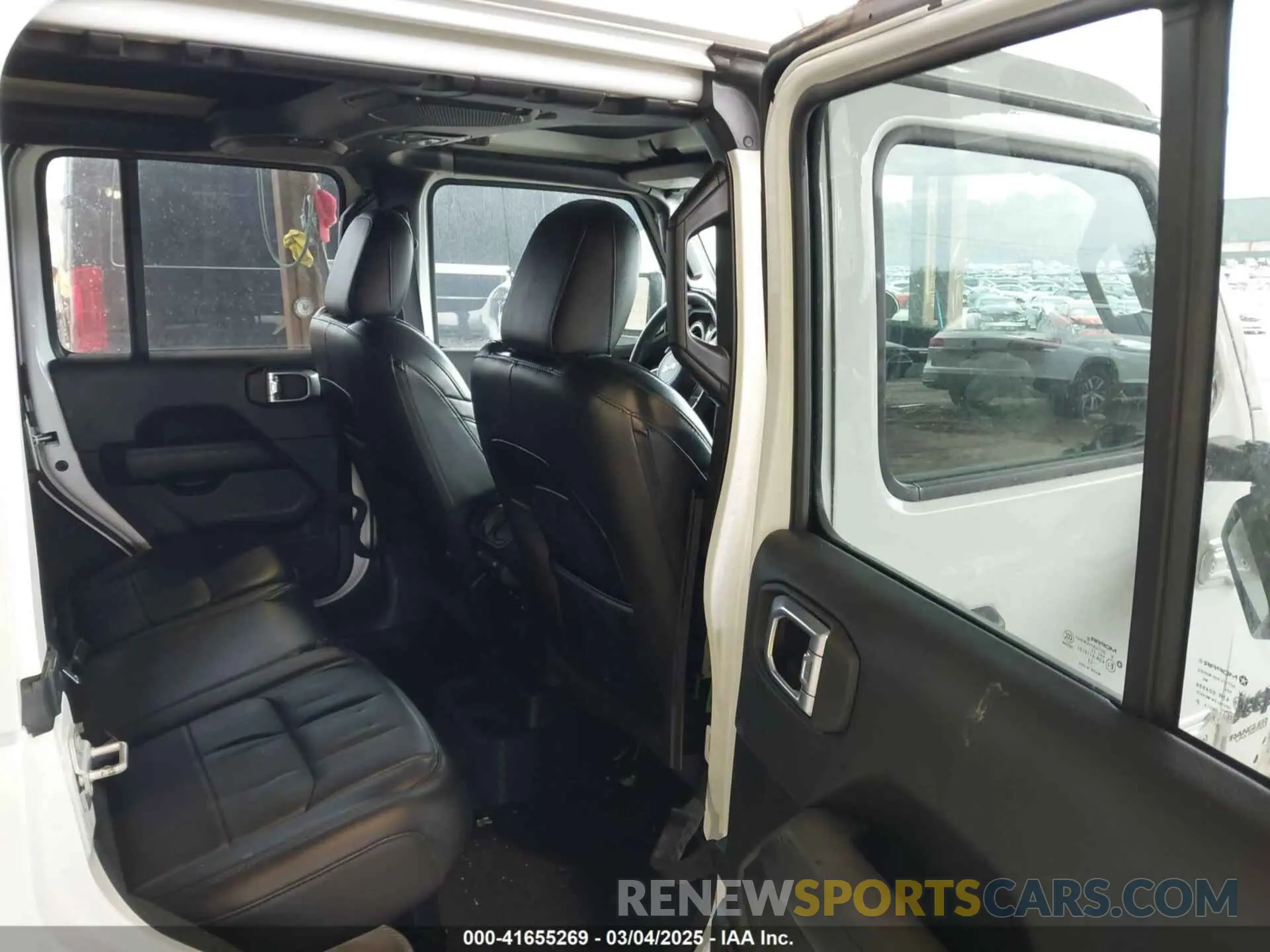 8 Photograph of a damaged car 1C4HJXEN3NW261897 JEEP WRANGLER UNLIMITED 2022