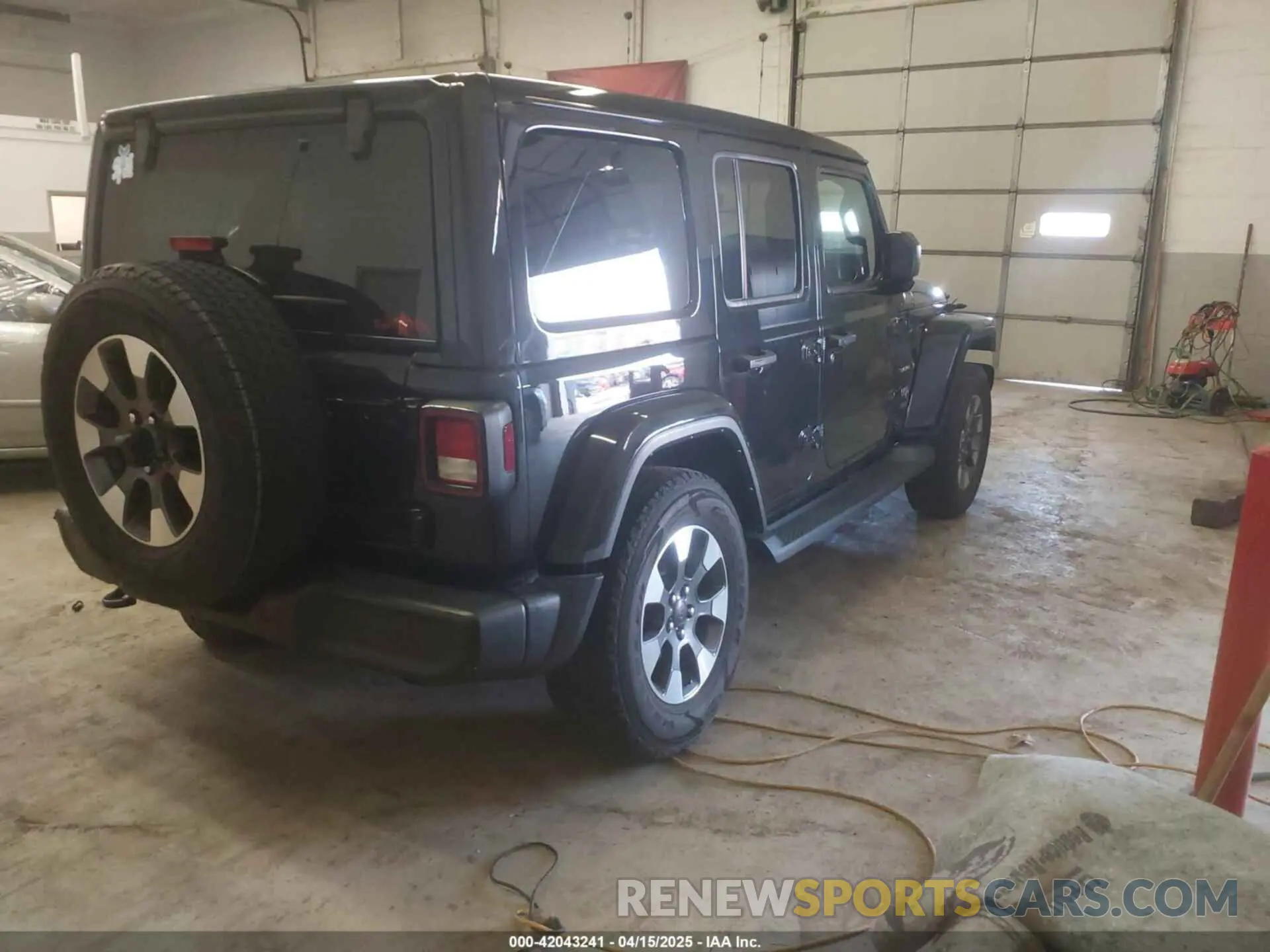 4 Photograph of a damaged car 1C4HJXENXNW175227 JEEP WRANGLER UNLIMITED 2022