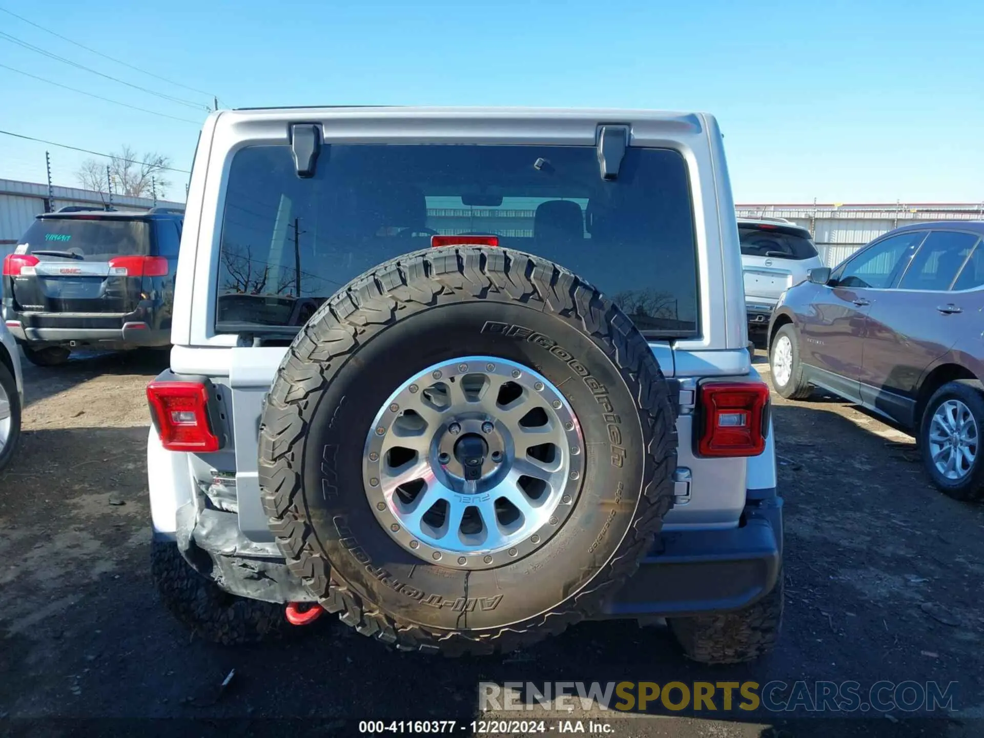 16 Photograph of a damaged car 1C4JJXFM7NW156139 JEEP WRANGLER UNLIMITED 2022
