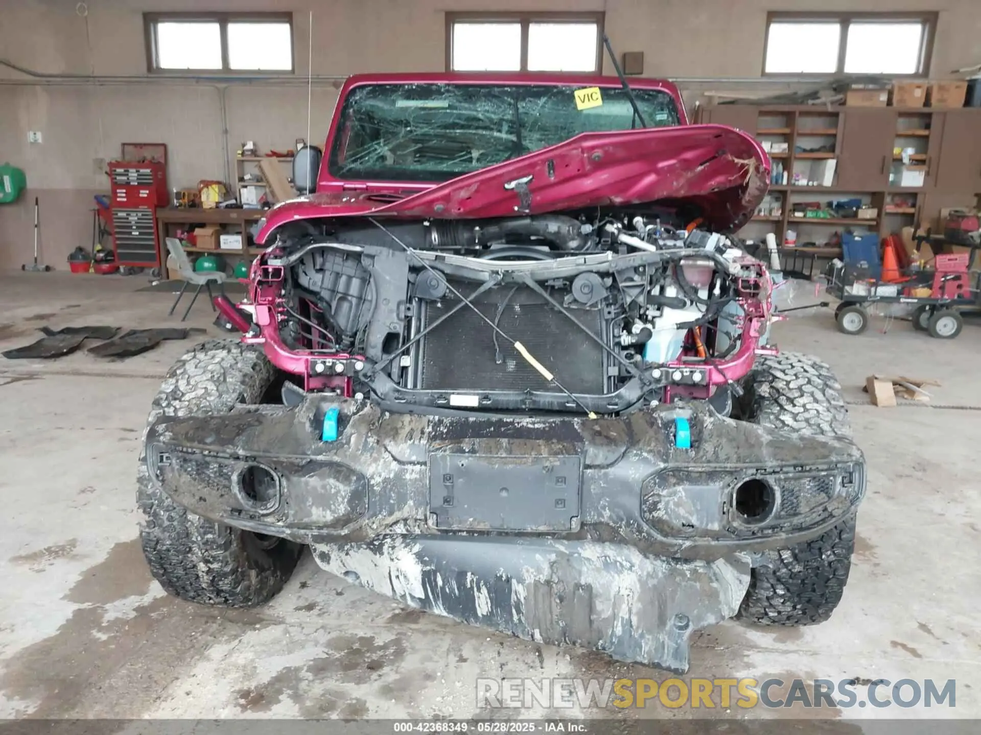 12 Photograph of a damaged car 1C4JJXR60NW153192 JEEP WRANGLER UNLIMITED 2022