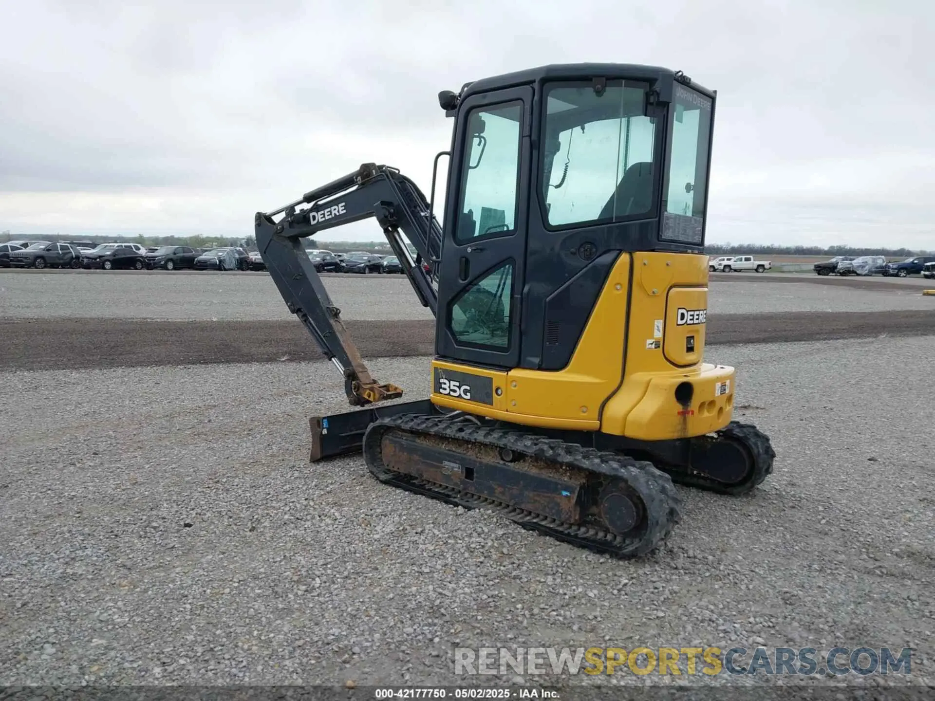 3 Photograph of a damaged car 1FF035GXVJK284311 JOHN DEERE 35G 2019
