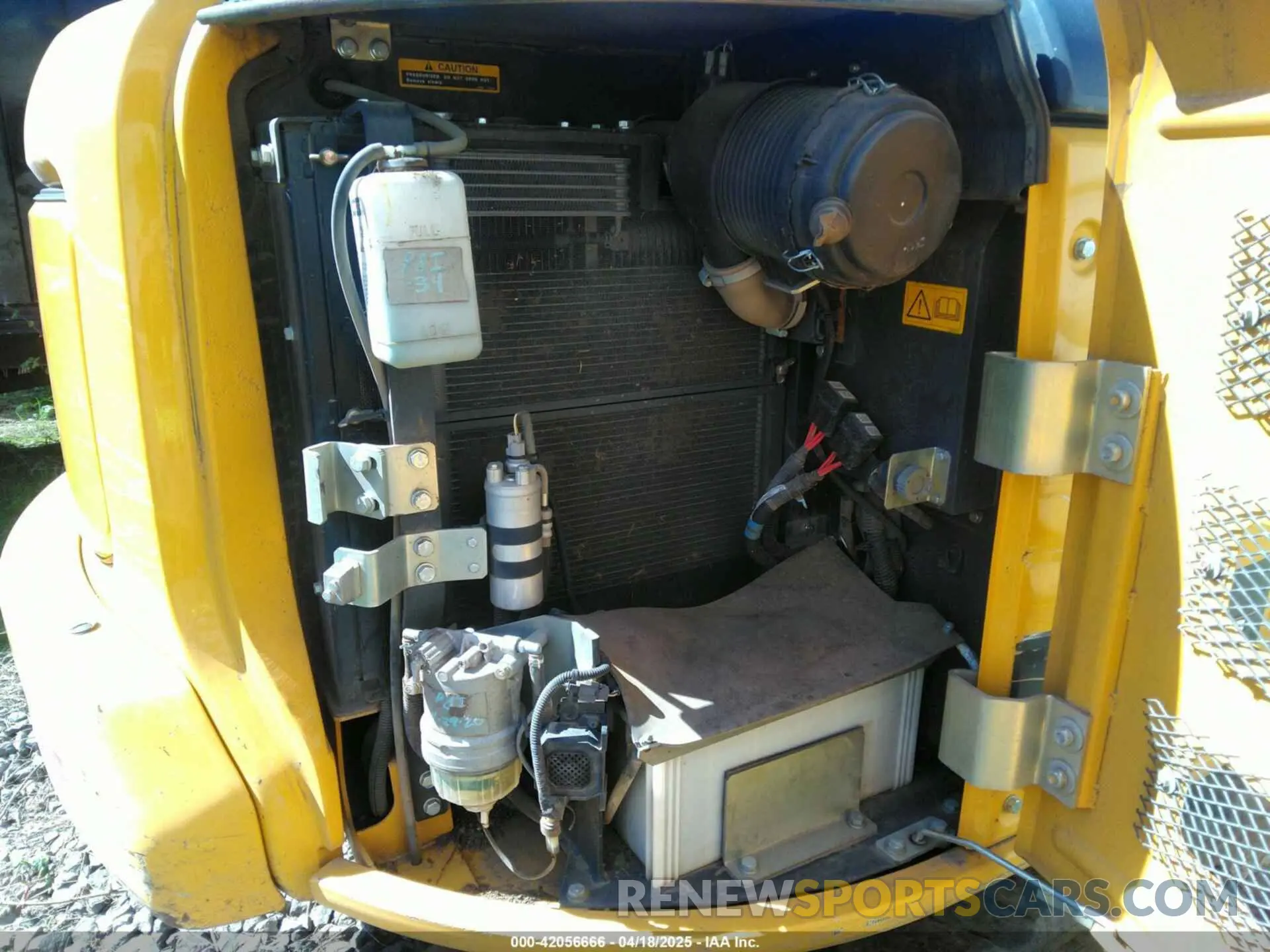 10 Photograph of a damaged car 1FF060GXHLJ292185 JOHN DEERE OTHER 2020