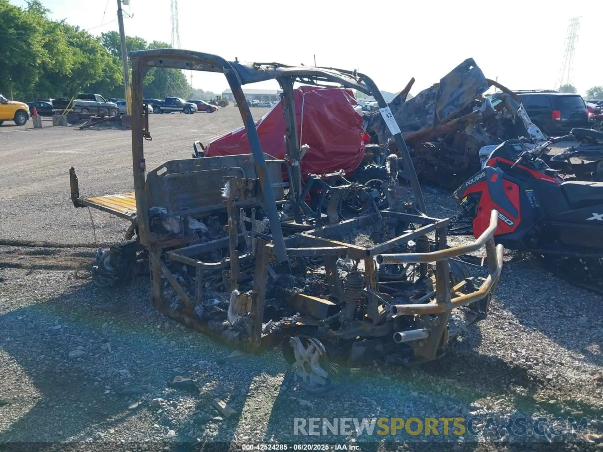 1 Photograph of a damaged car 1M0835RACNM050372 JOHN DEERE OTHER 2022