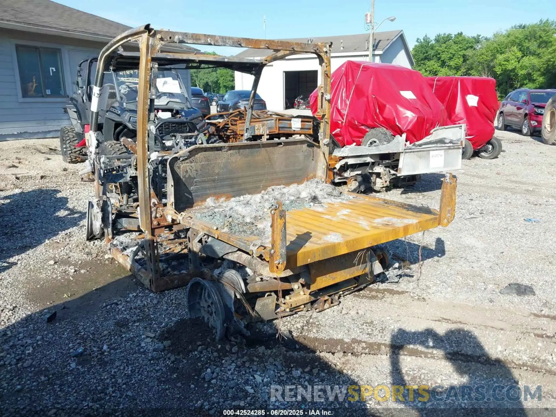 3 Photograph of a damaged car 1M0835RACNM050372 JOHN DEERE OTHER 2022