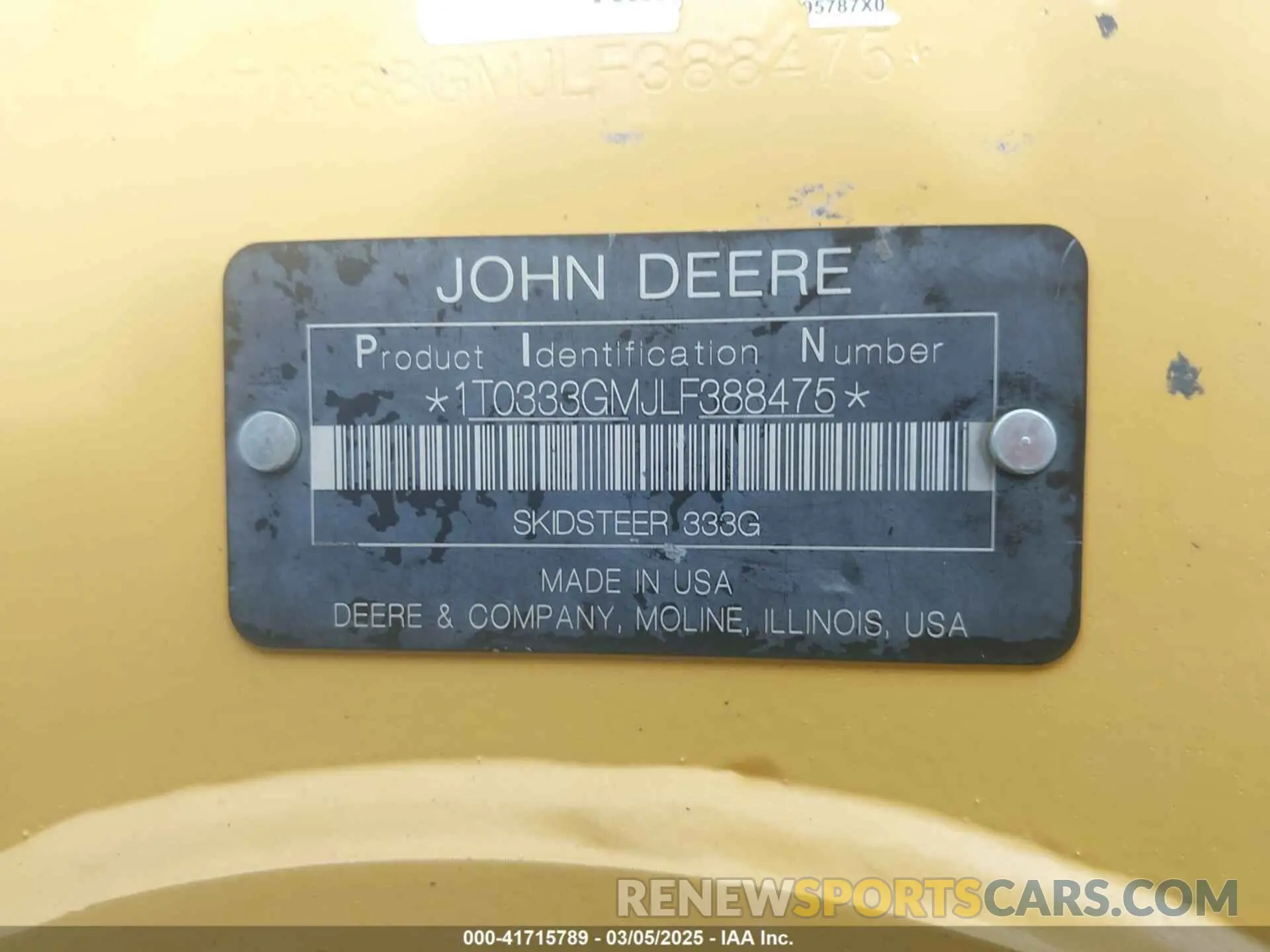 9 Photograph of a damaged car 1T0333GMJLF388475 JOHN DEERE SKIDSTEER 333G 2020
