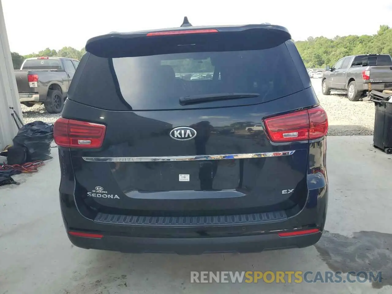 6 Photograph of a damaged car KNDMB5C10K6500544 KIA All Models 2019