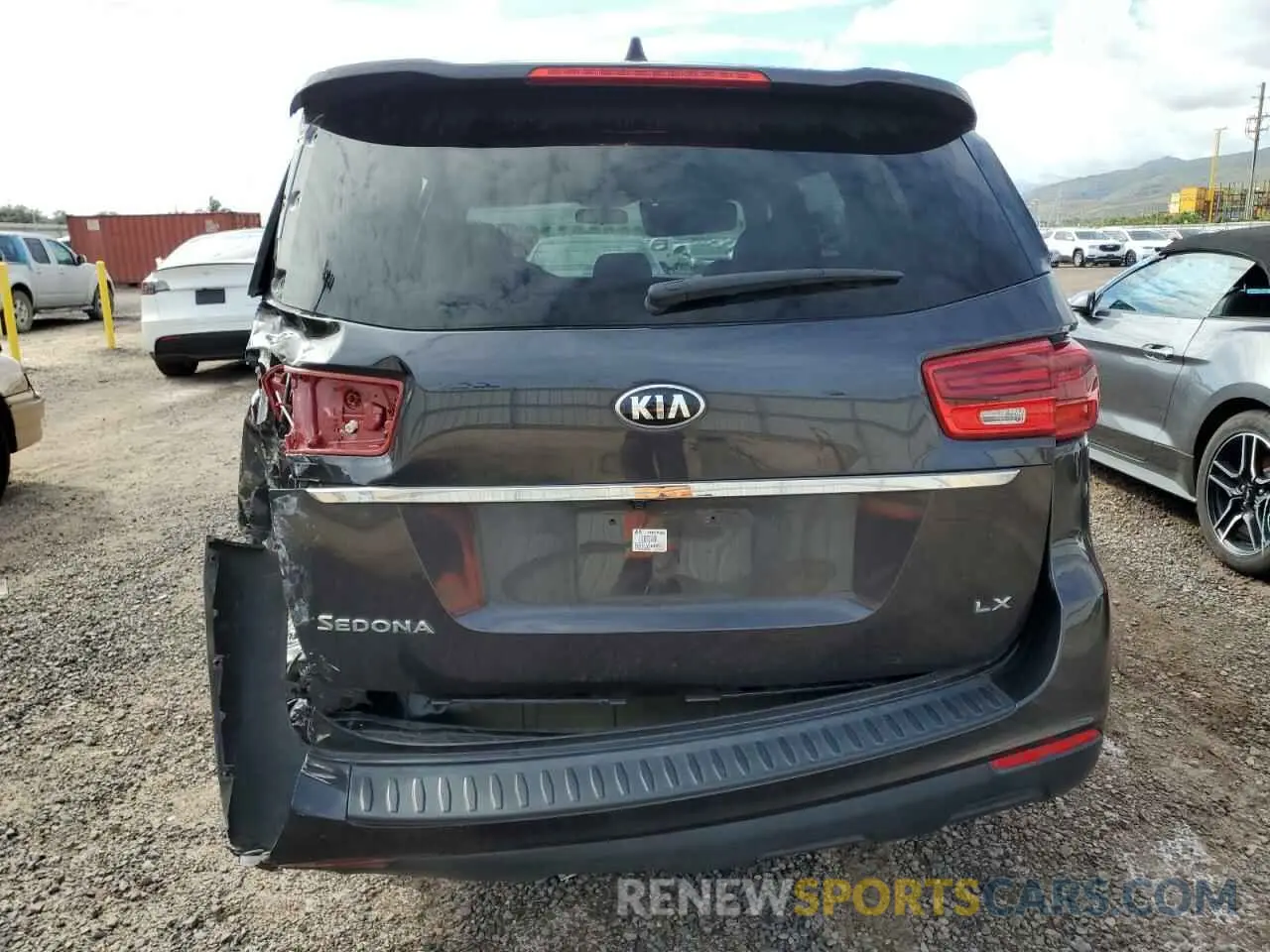 6 Photograph of a damaged car KNDMB5C10K6550506 KIA All Models 2019