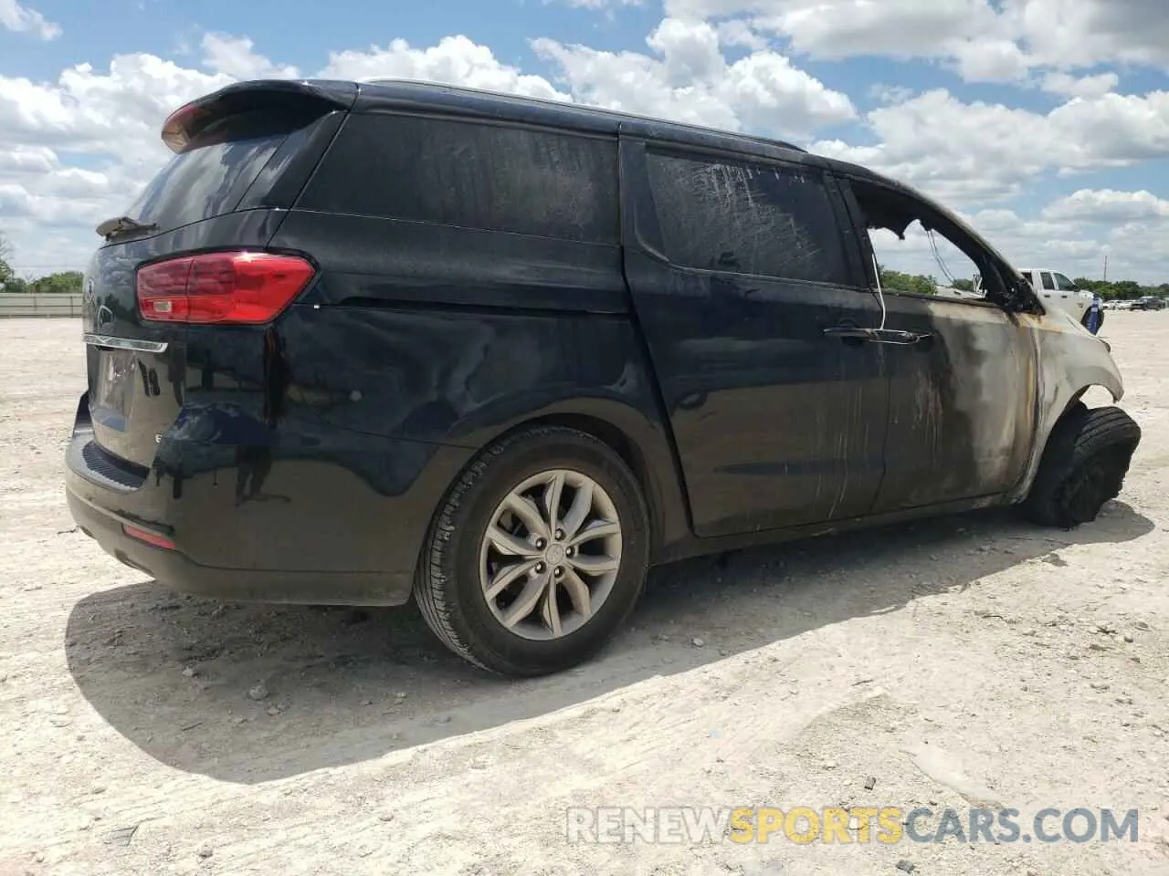 3 Photograph of a damaged car KNDMB5C14K6516200 KIA All Models 2019