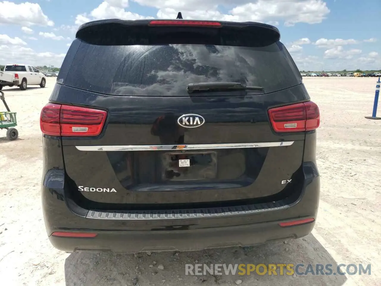 6 Photograph of a damaged car KNDMB5C14K6516200 KIA All Models 2019