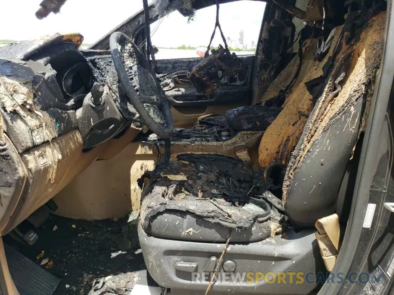 7 Photograph of a damaged car KNDMB5C14K6516200 KIA All Models 2019
