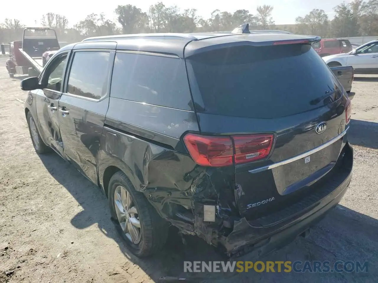 2 Photograph of a damaged car KNDMB5C16K6541258 KIA All Models 2019