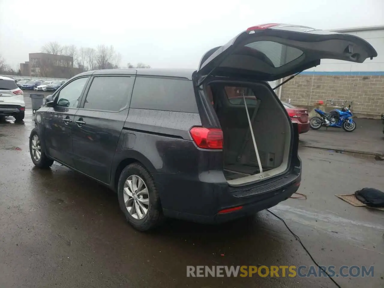 2 Photograph of a damaged car KNDMB5C16K6565186 KIA All Models 2019