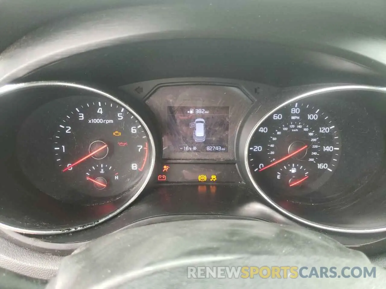 9 Photograph of a damaged car KNDMB5C16K6565186 KIA All Models 2019