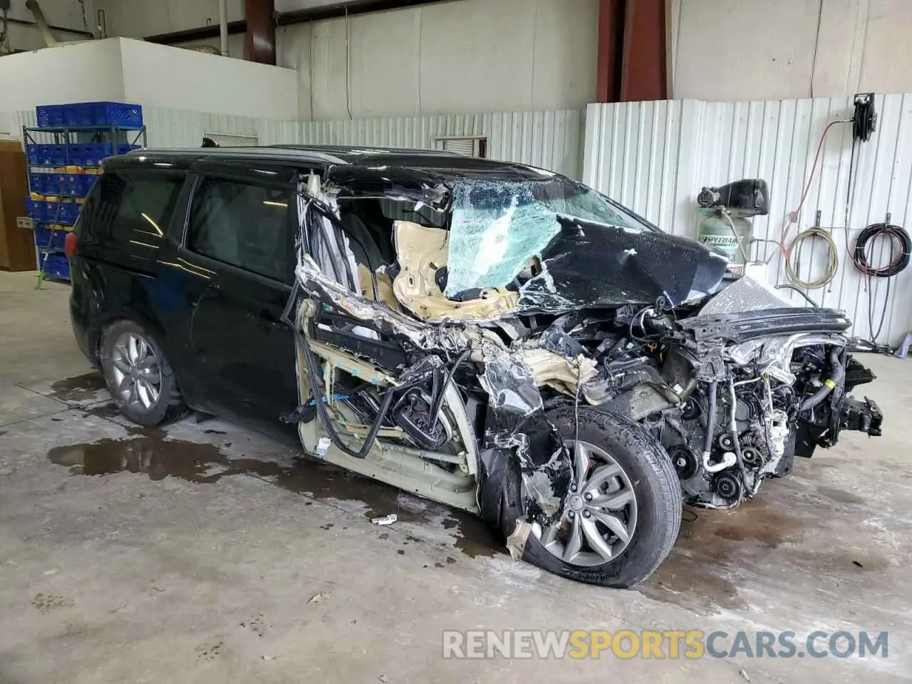 4 Photograph of a damaged car KNDMB5C17K6564905 KIA All Models 2019