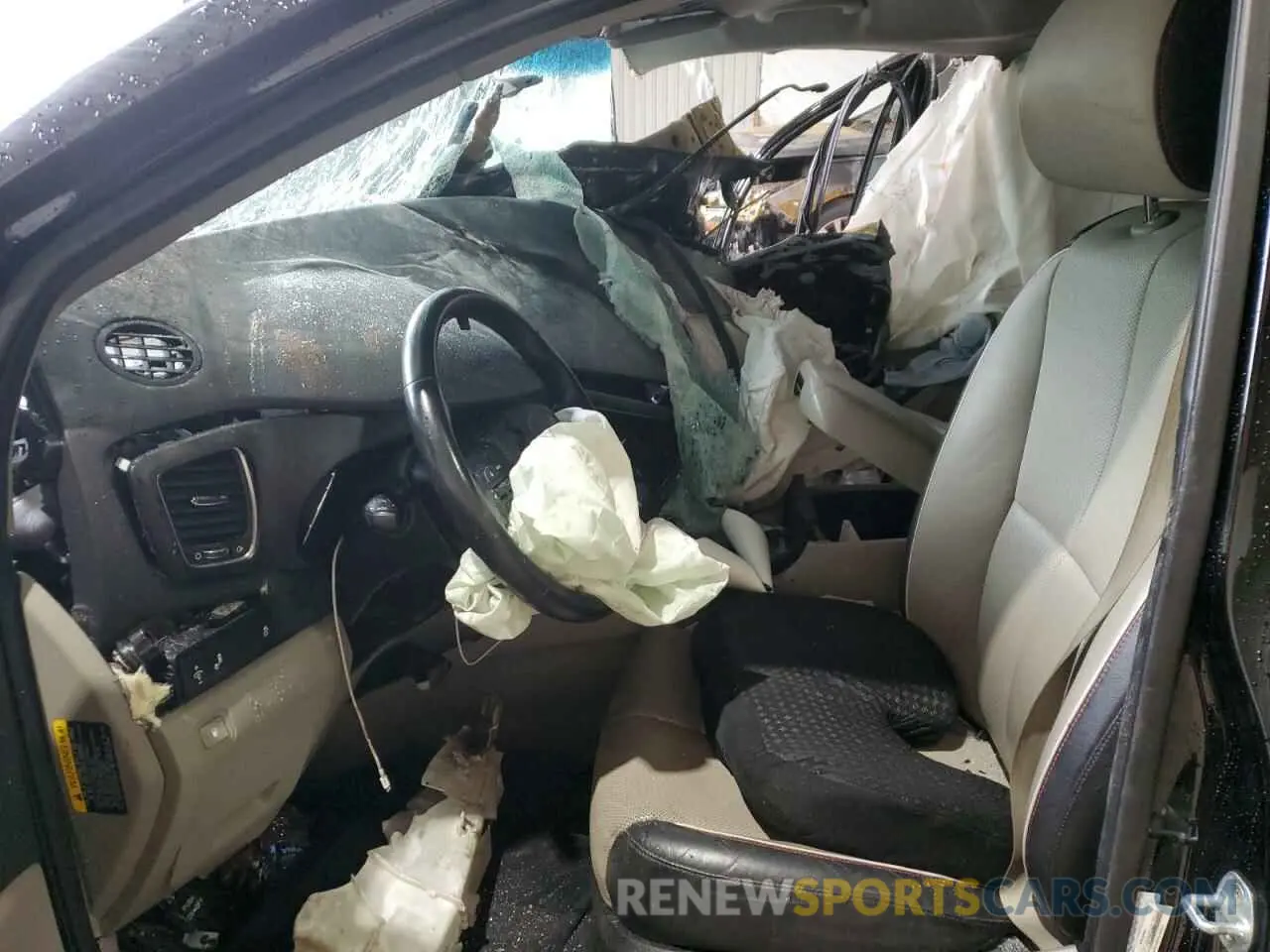7 Photograph of a damaged car KNDMB5C17K6564905 KIA All Models 2019