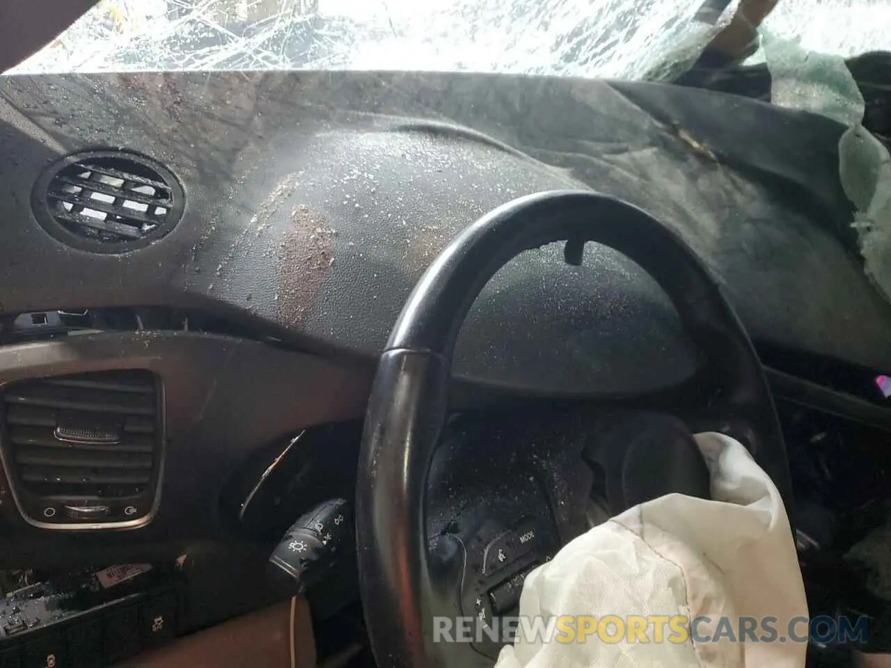 9 Photograph of a damaged car KNDMB5C17K6564905 KIA All Models 2019