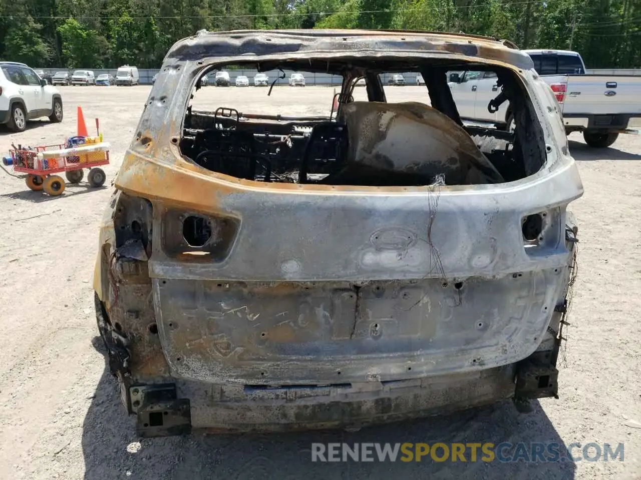 6 Photograph of a damaged car KNDMB5C19K6527807 KIA All Models 2019