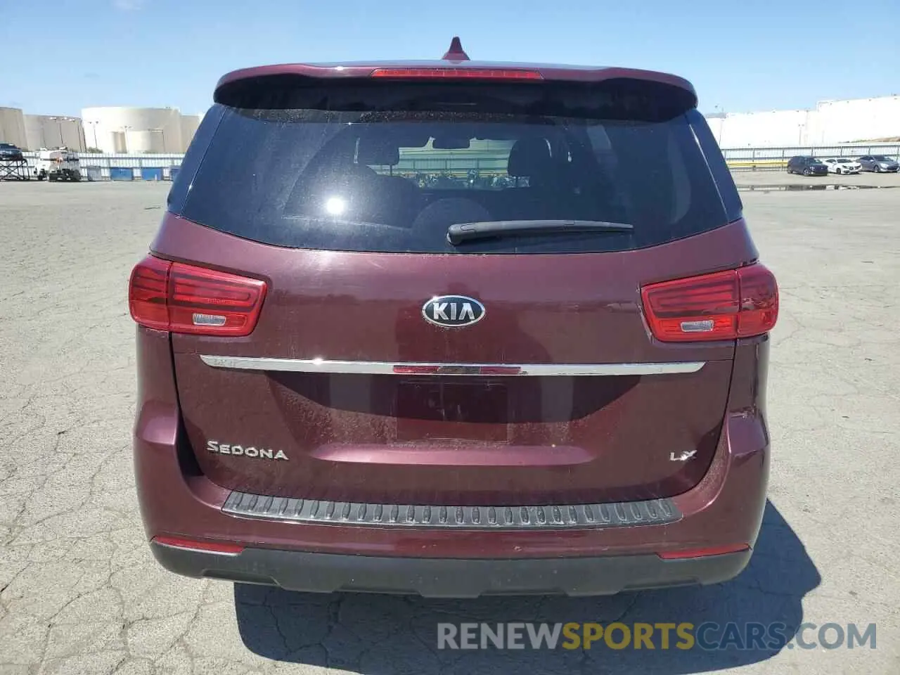 6 Photograph of a damaged car KNDMB5C1XK6553719 KIA All Models 2019