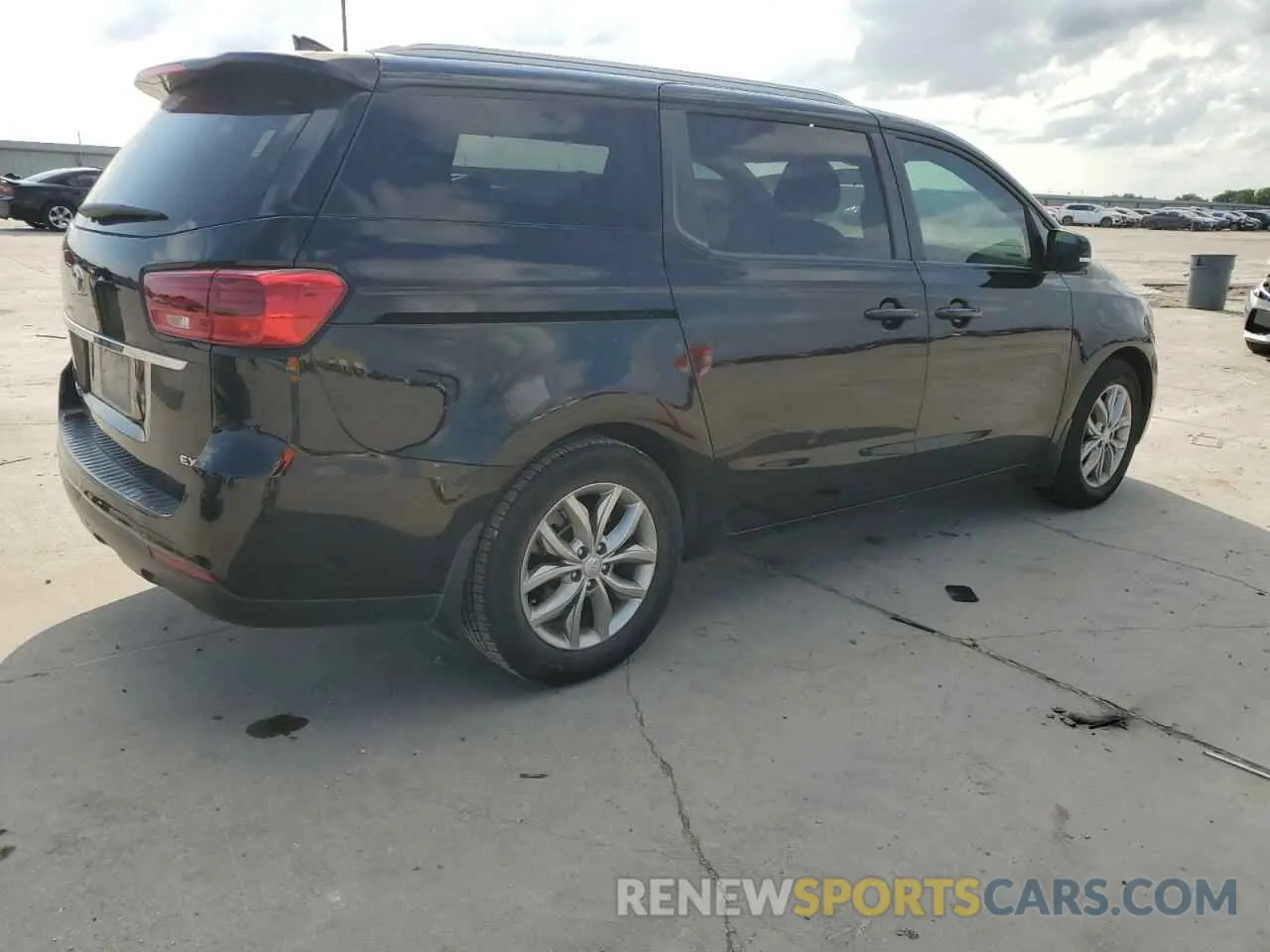 3 Photograph of a damaged car KNDMB5C10L6580297 KIA All Models 2020