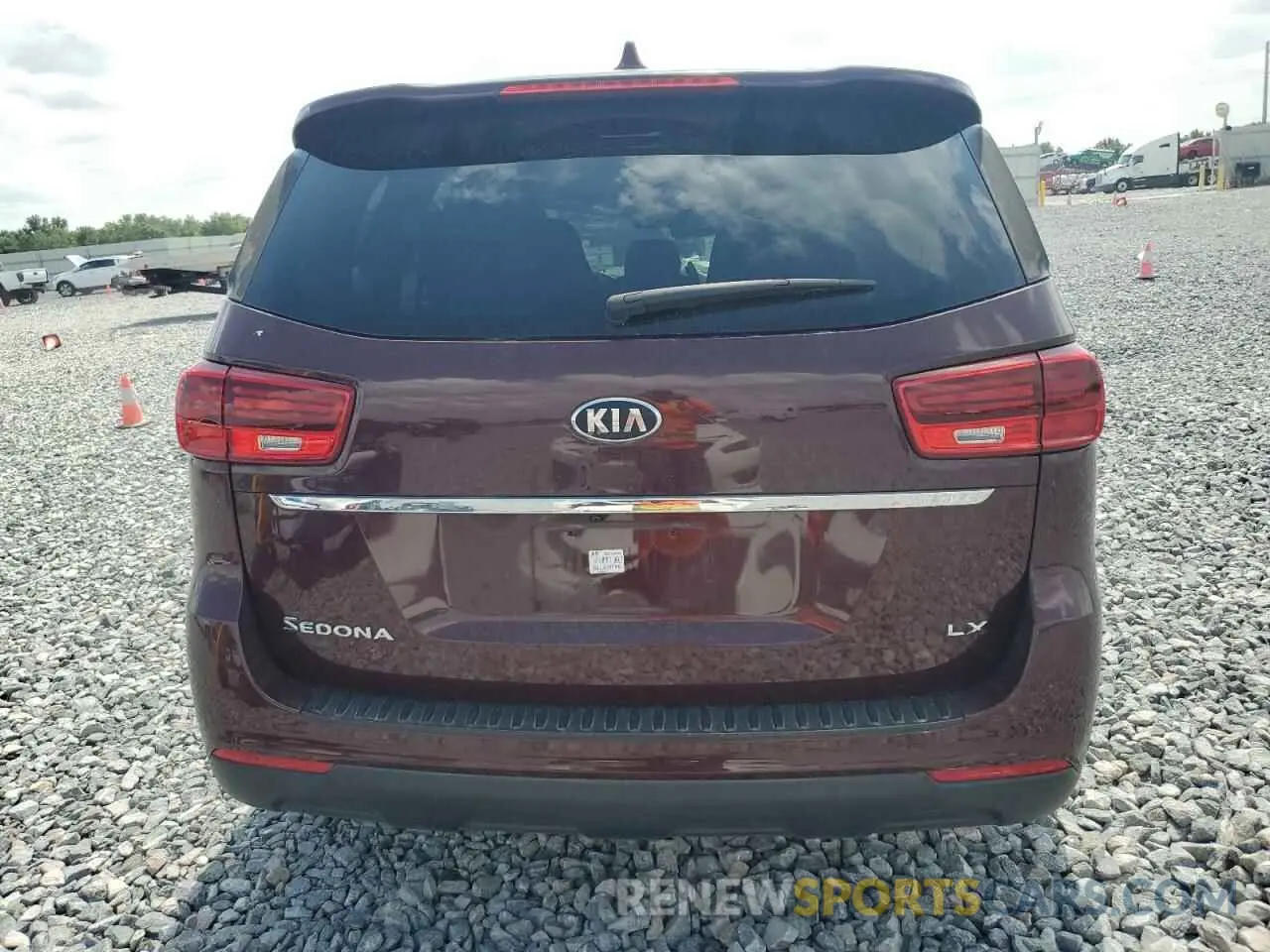 6 Photograph of a damaged car KNDMB5C11L6631130 KIA All Models 2020