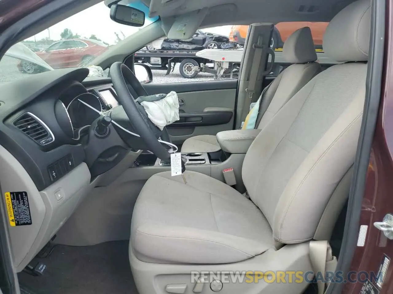 7 Photograph of a damaged car KNDMB5C11L6631130 KIA All Models 2020