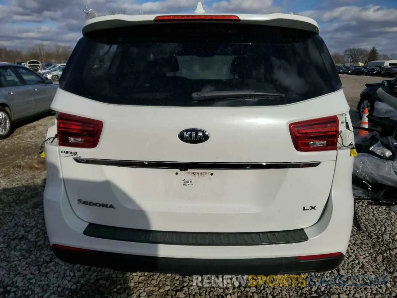 6 Photograph of a damaged car KNDMB5C12L6635672 KIA All Models 2020