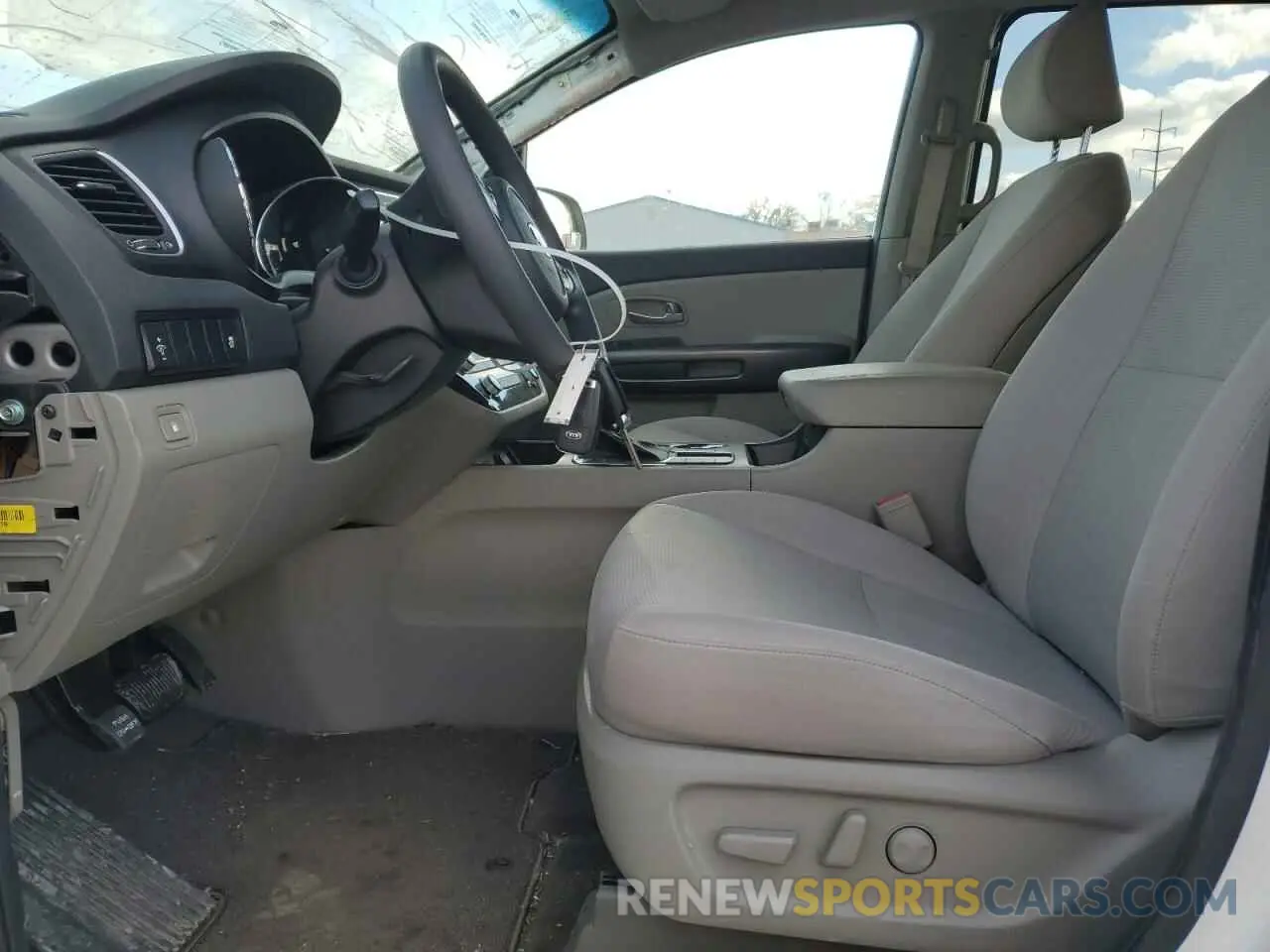 7 Photograph of a damaged car KNDMB5C12L6635672 KIA All Models 2020